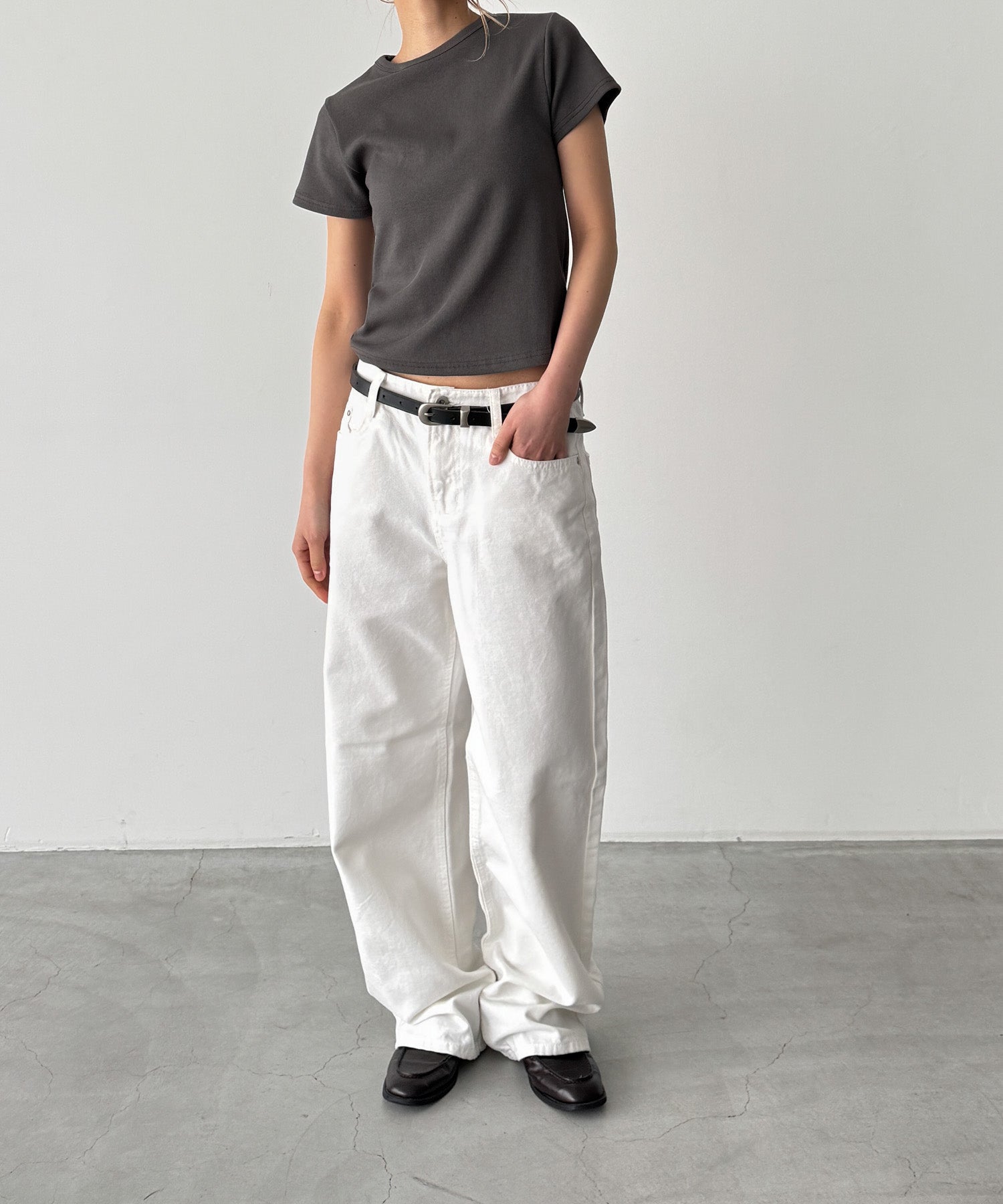 BASICコンパクトTシャツ