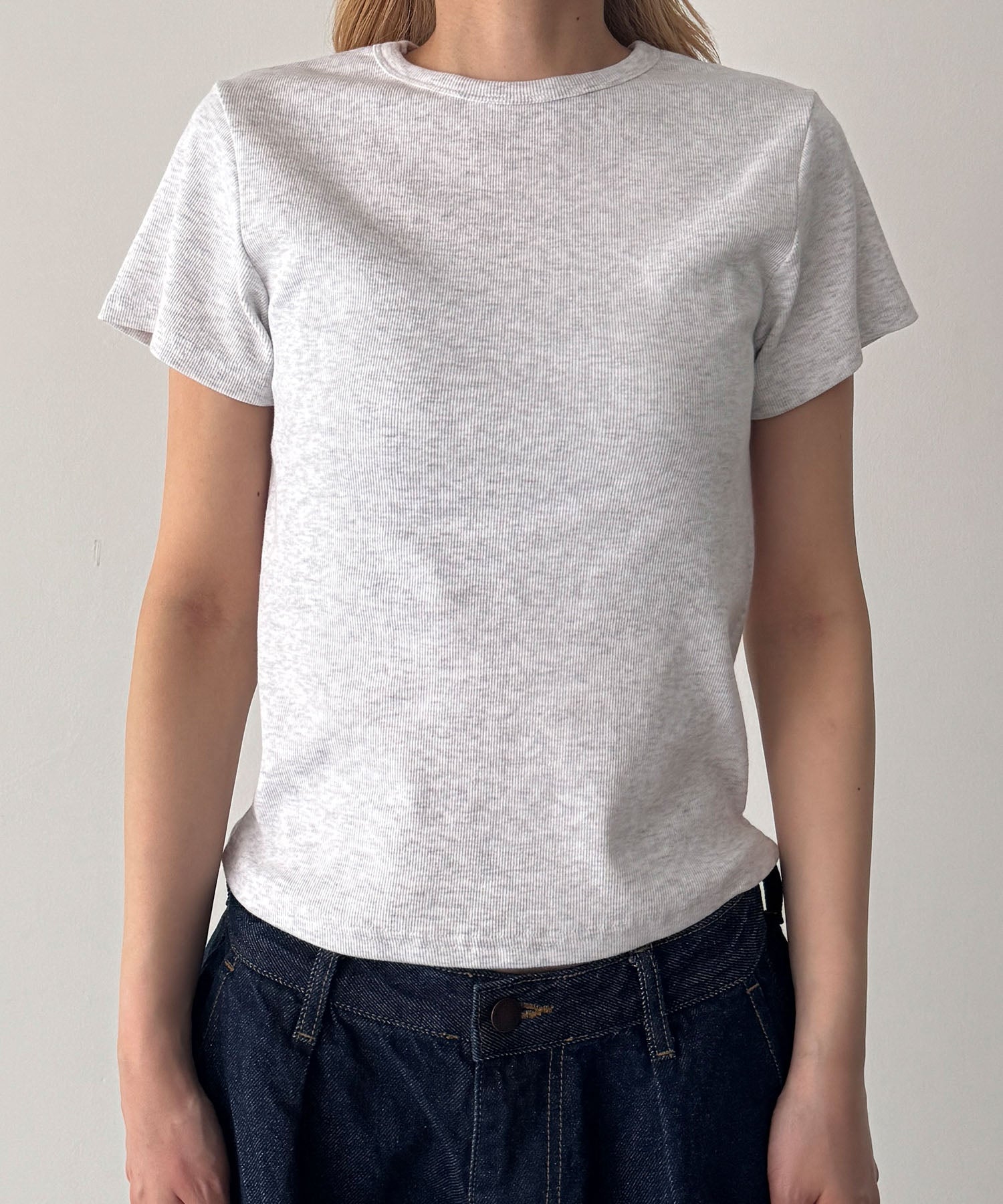 BASICコンパクトTシャツ