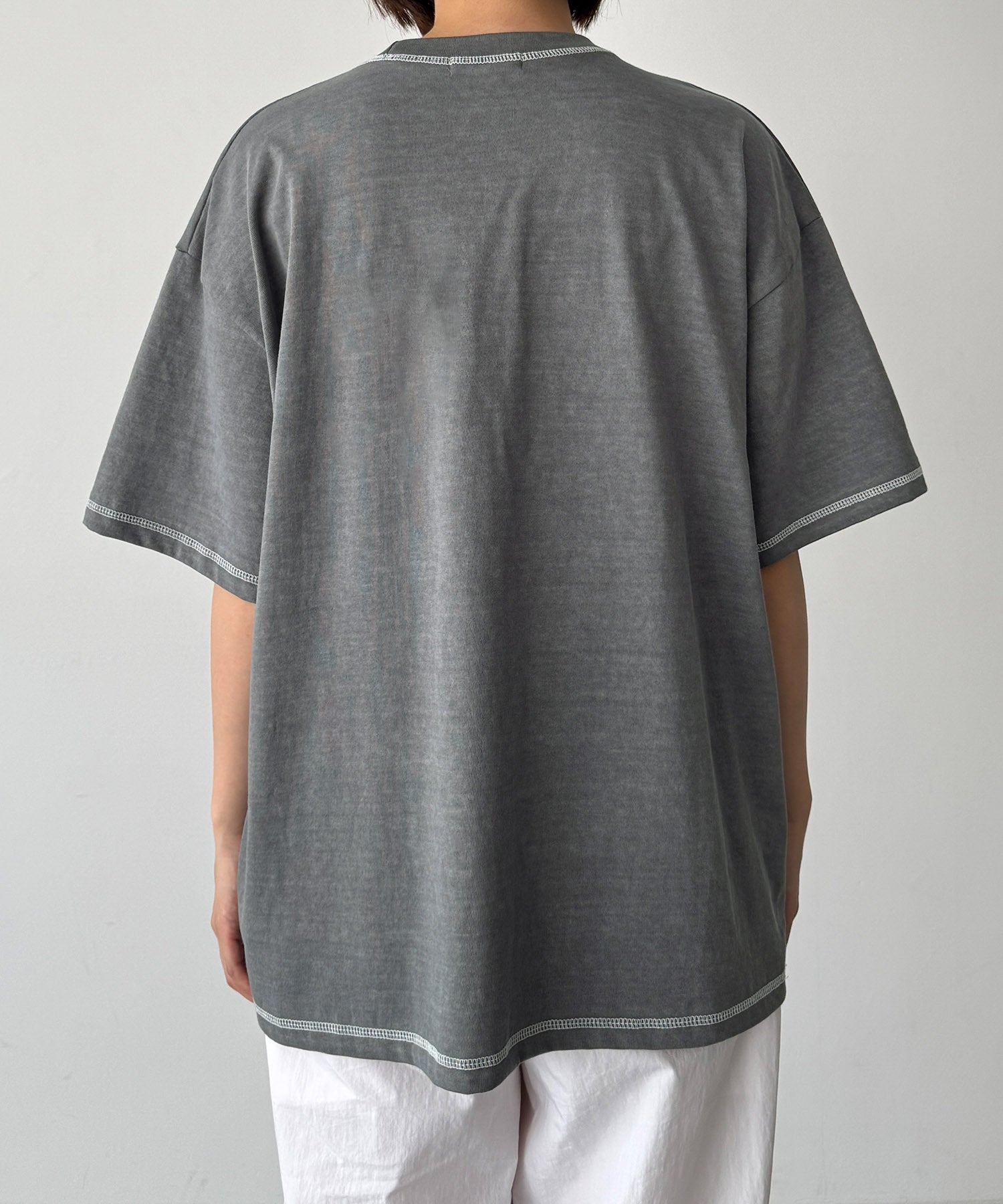 ステッチTシャツ