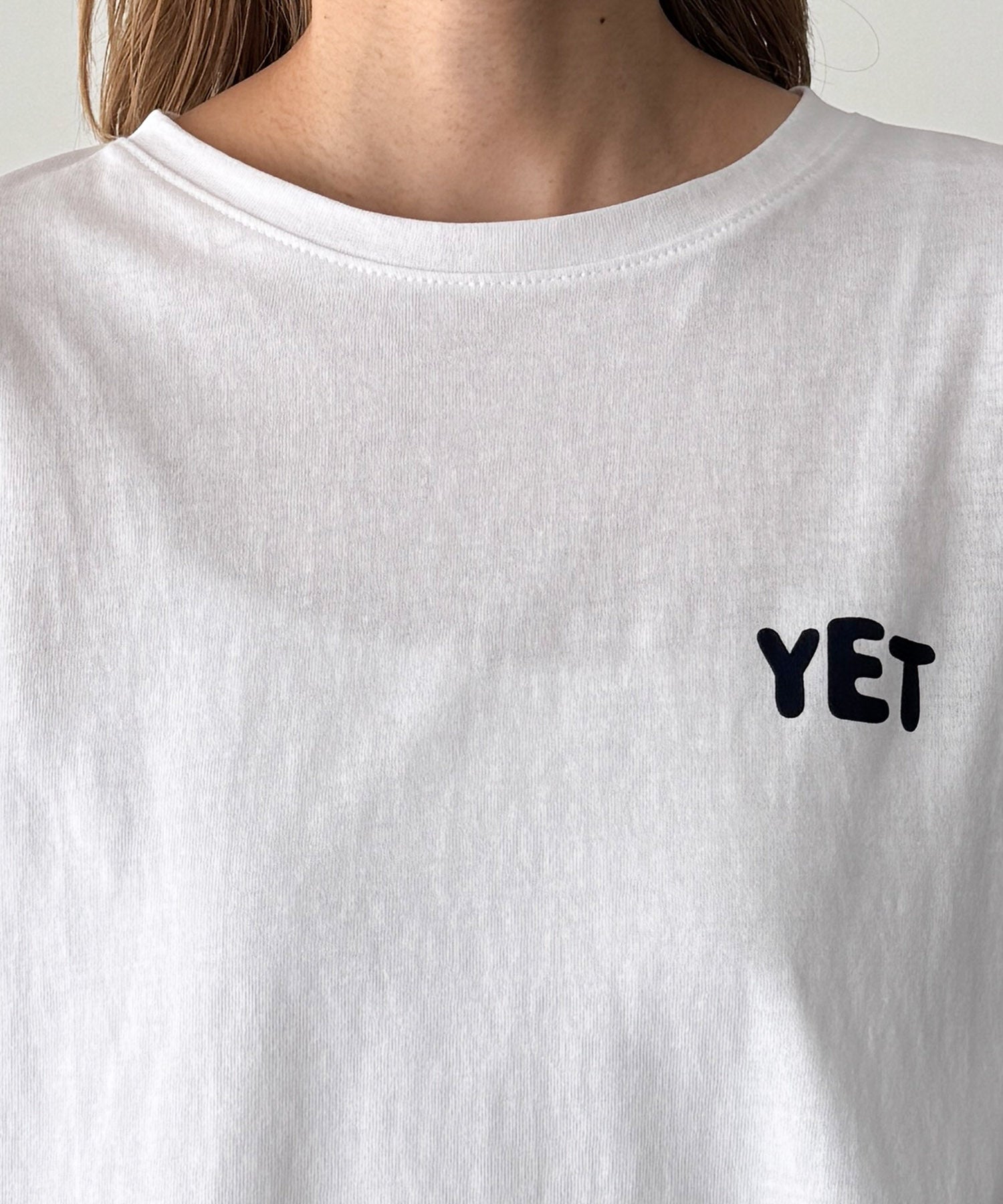 "YET"Tシャツ