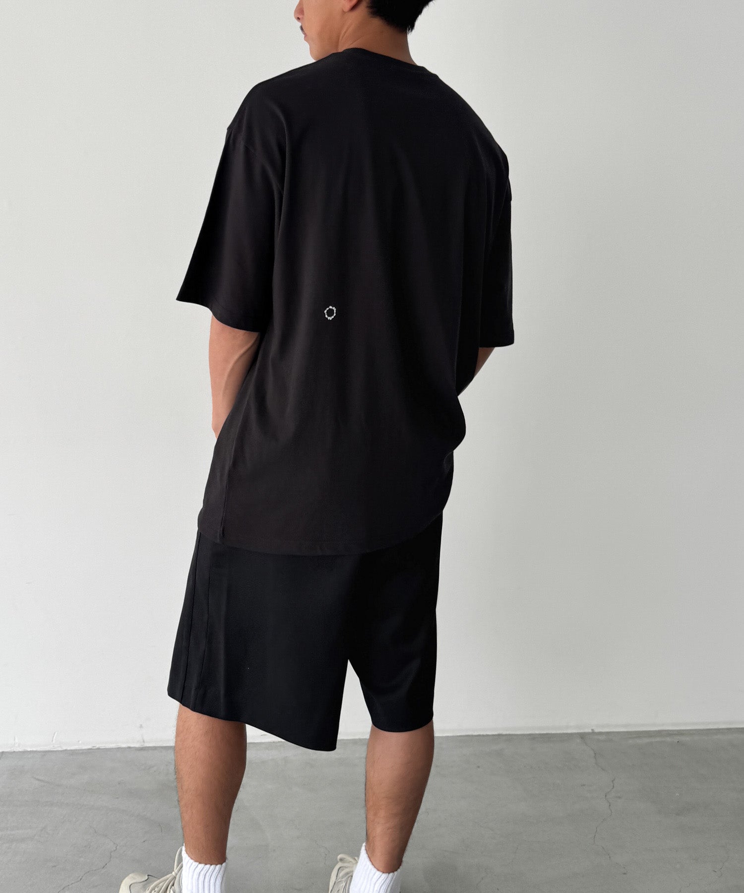 "ETHOS"Tシャツ