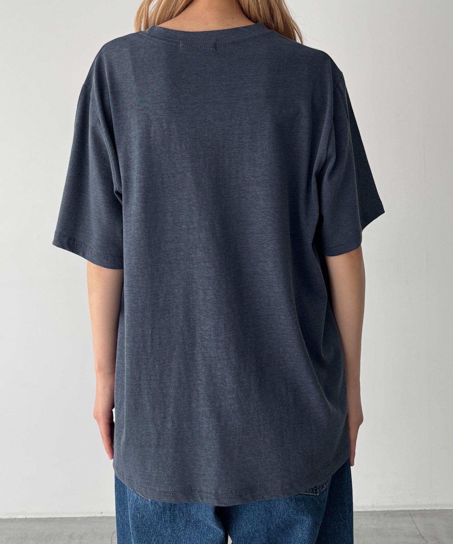 "EVERYDAY"Tシャツ