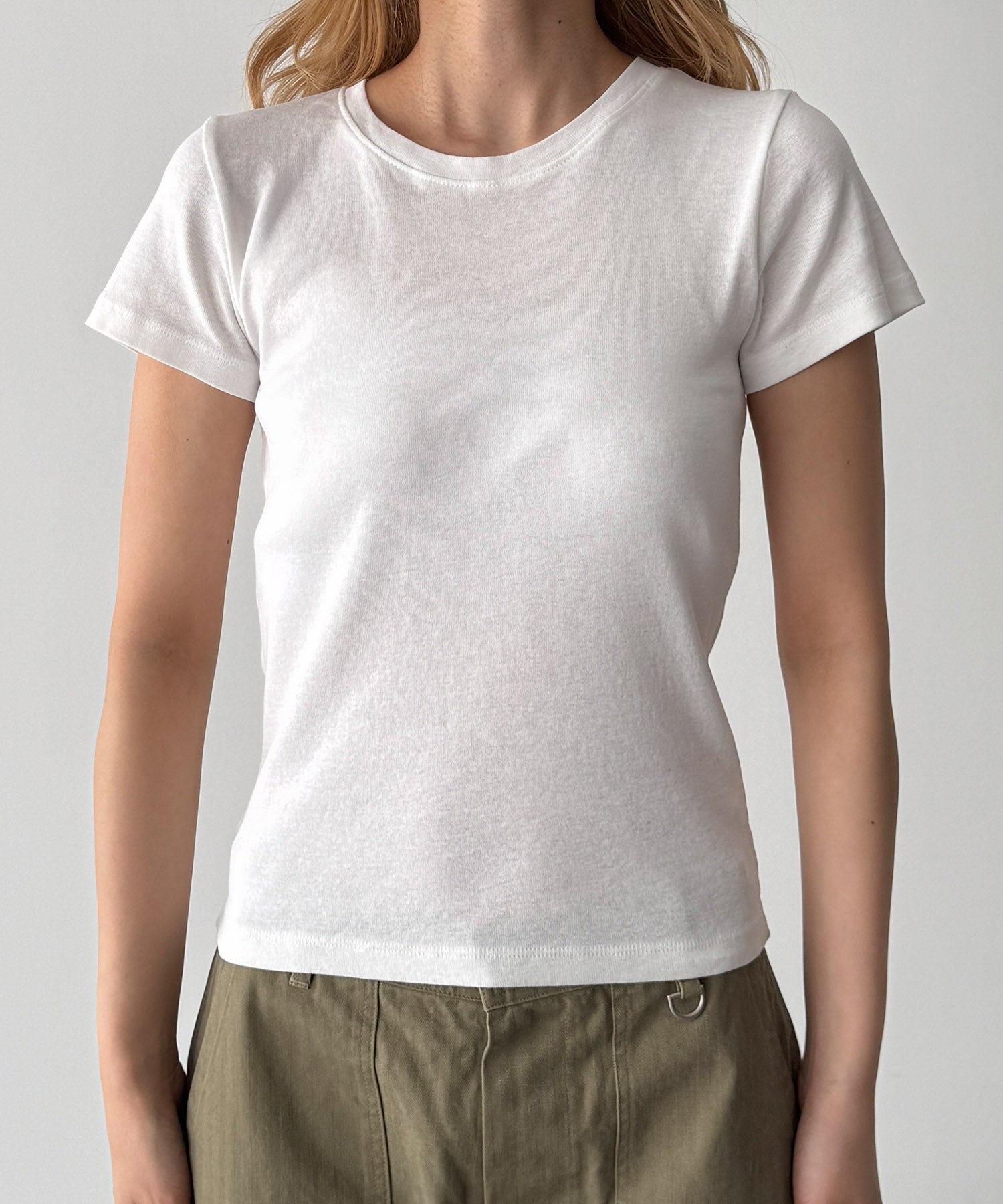 BASICコンパクトTシャツ