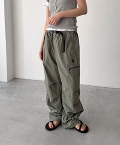 H158 B77 W57 H84(モデル着用サイズM)