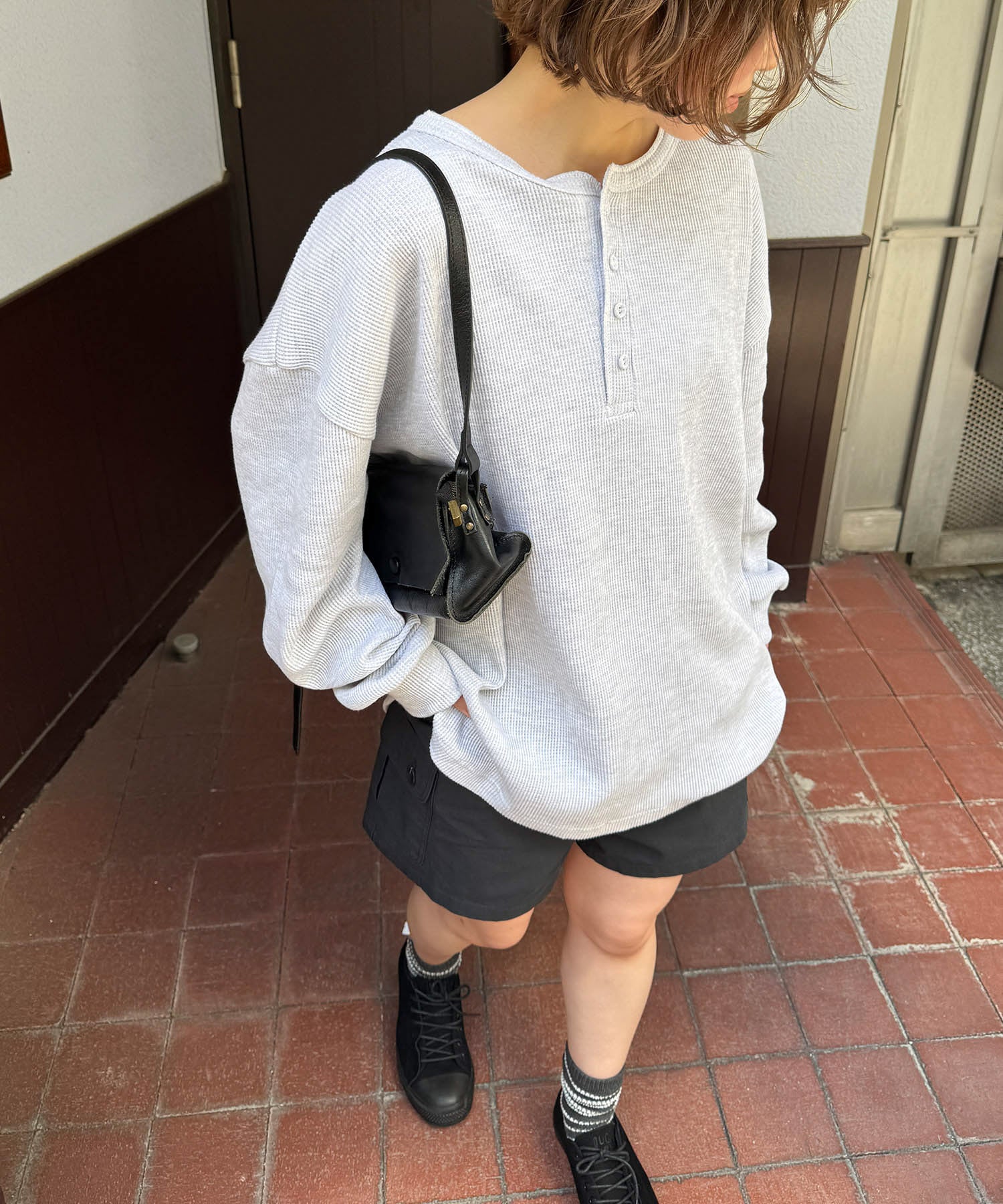 H154 B80 W64 H84