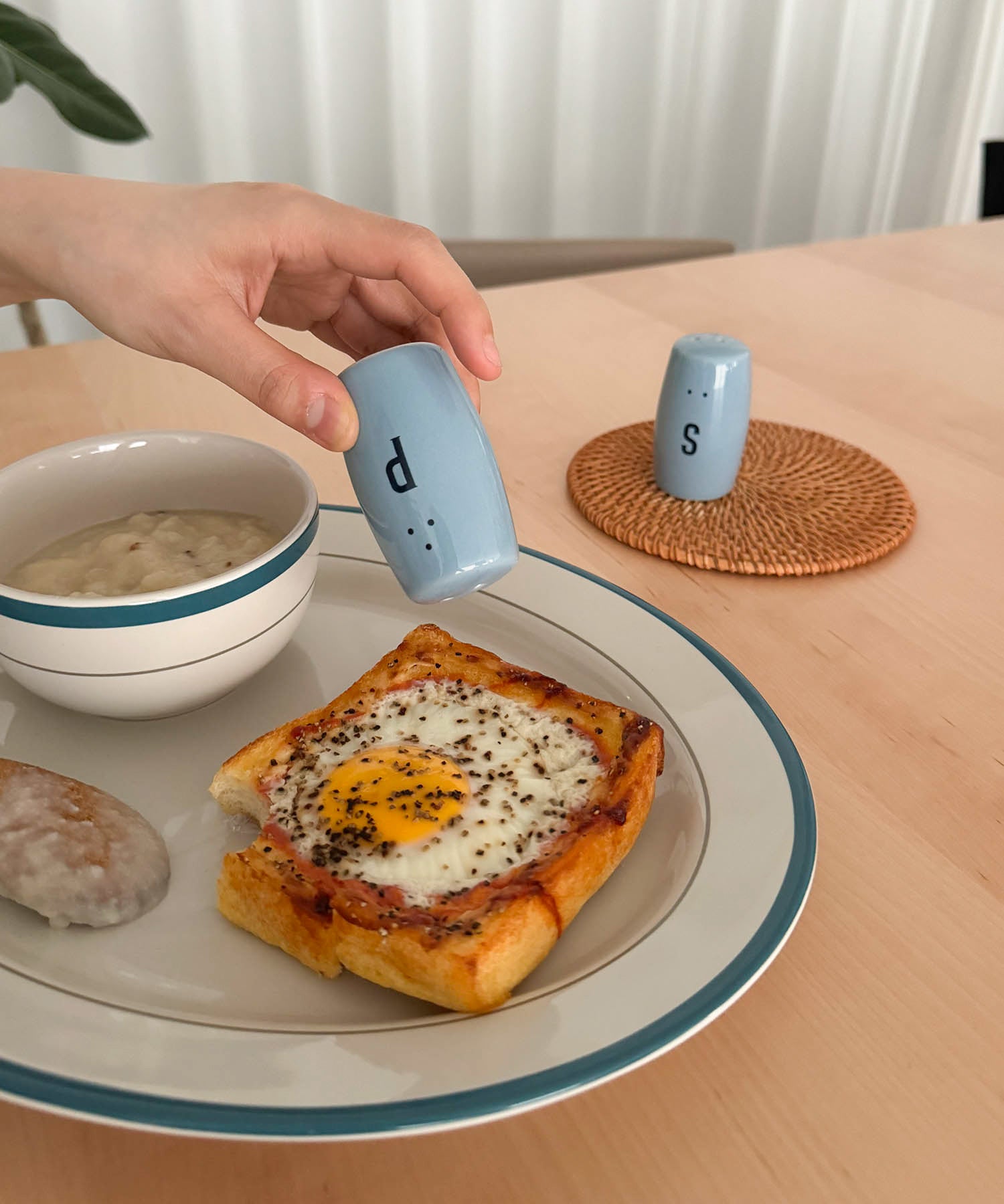 U/C SALT&PEPPER SHAKER SET U/Cソルト＆ペッパーシェーカーセット/M-0855
