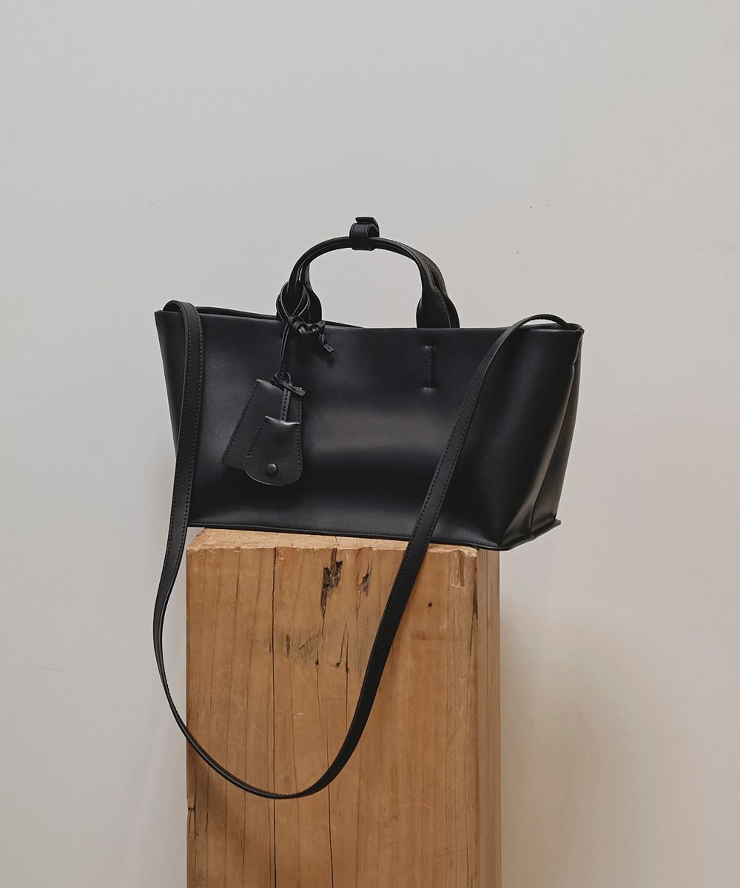 Useful Leather Bag(M) ユースフルレザーバッグ/12521011