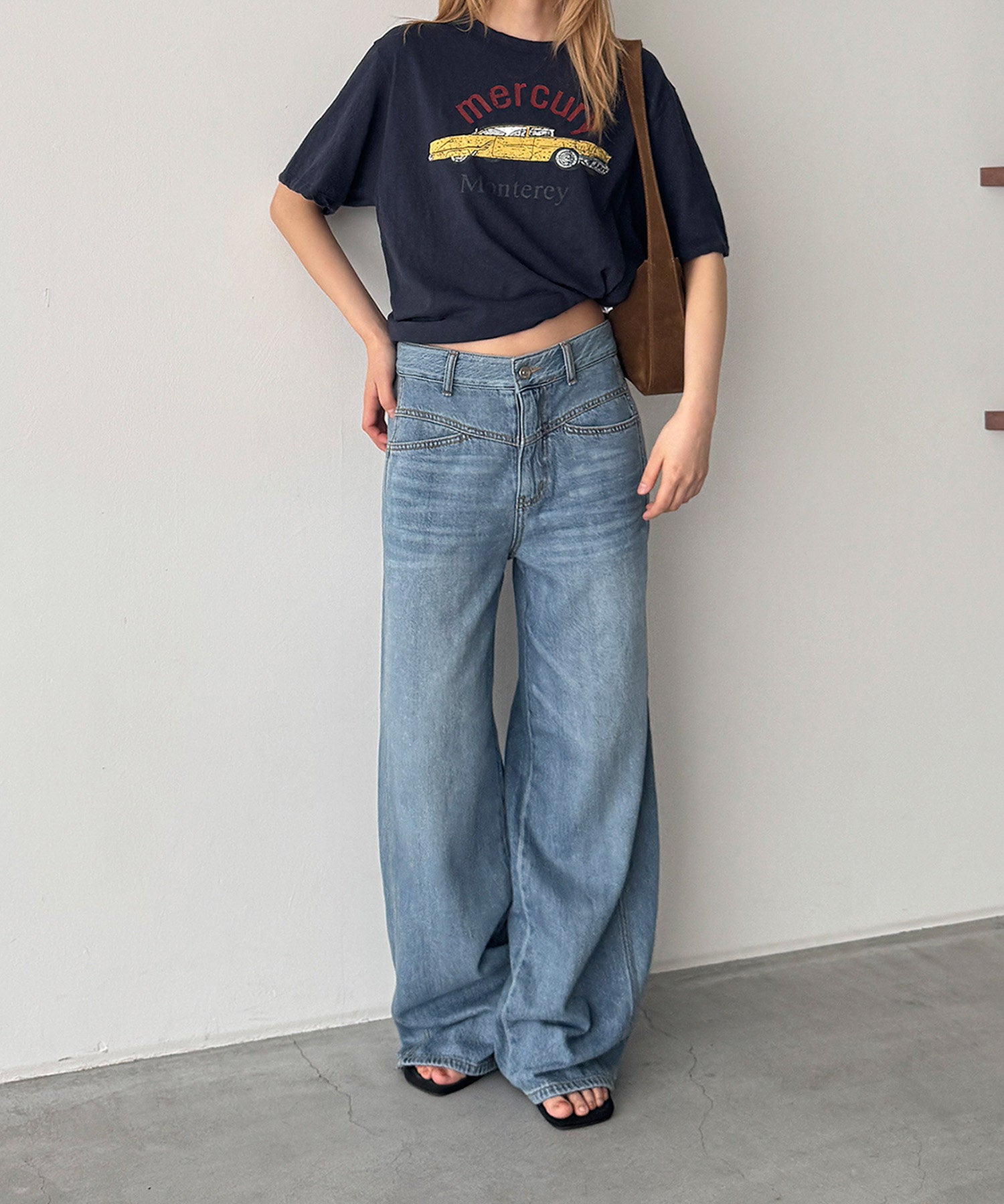 H158 B77 W57 H84(モデル着用サイズS)