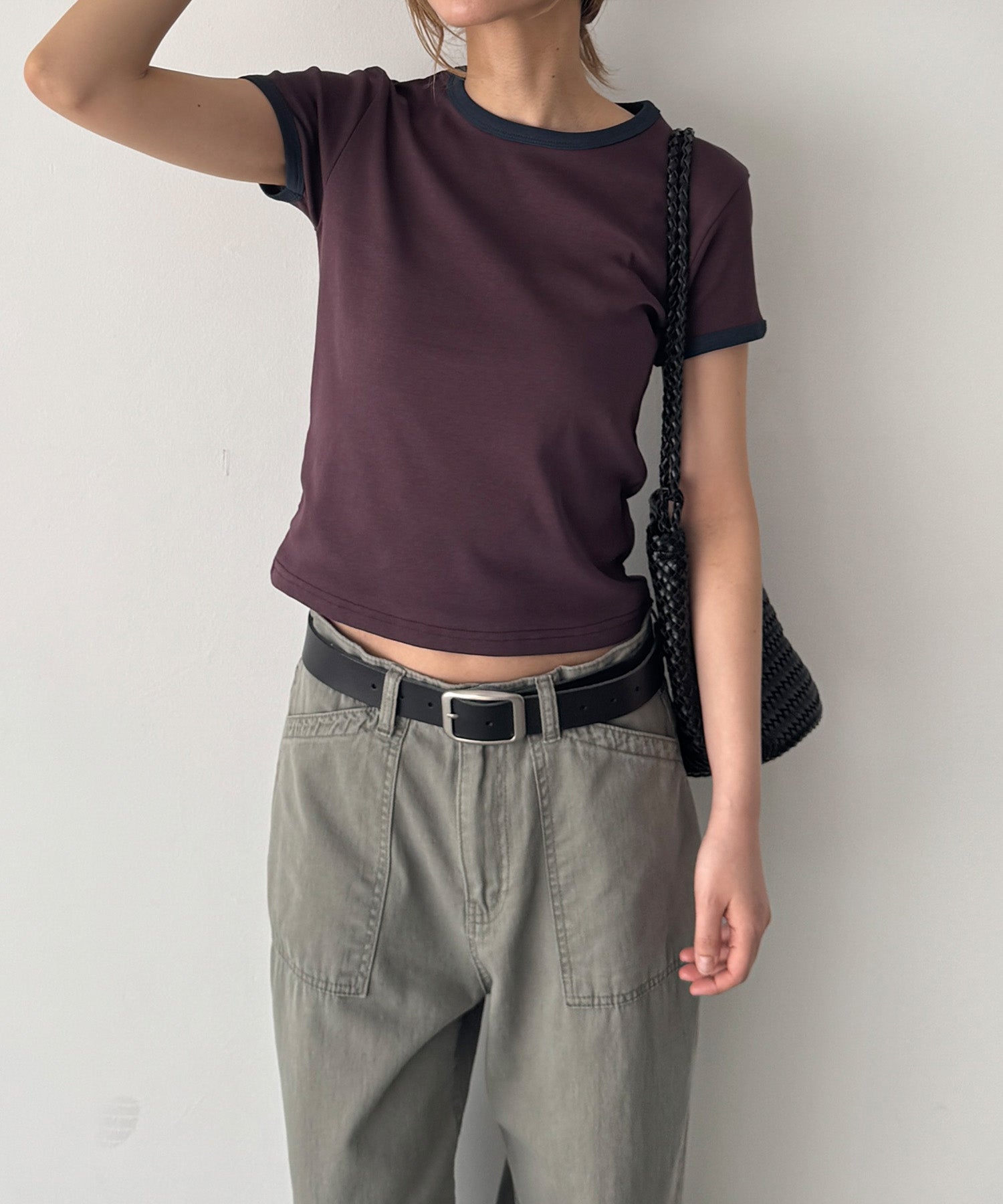 H158 B77 W57 H84