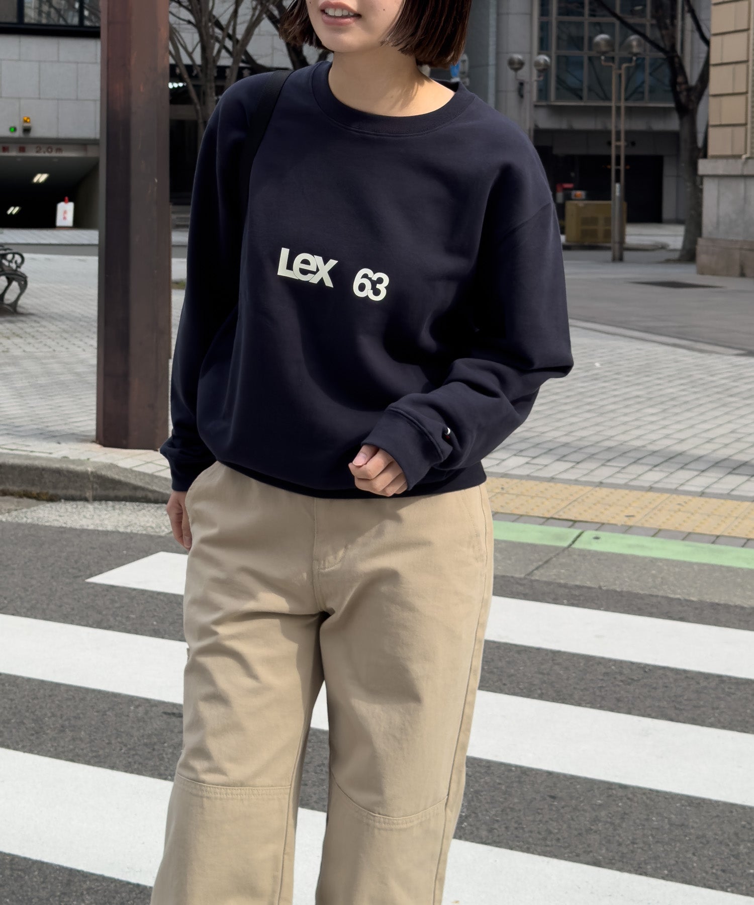H160 B85 W69 H91(モデル着用サイズL)