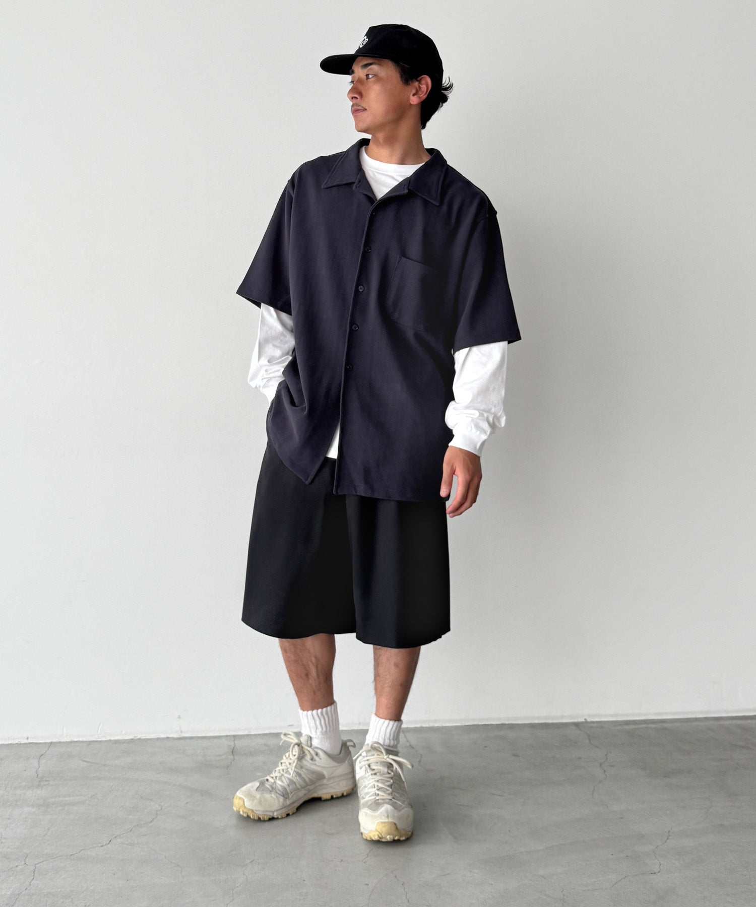 MEN'S：H170 B88 W72 H88(モデル着用サイズL)