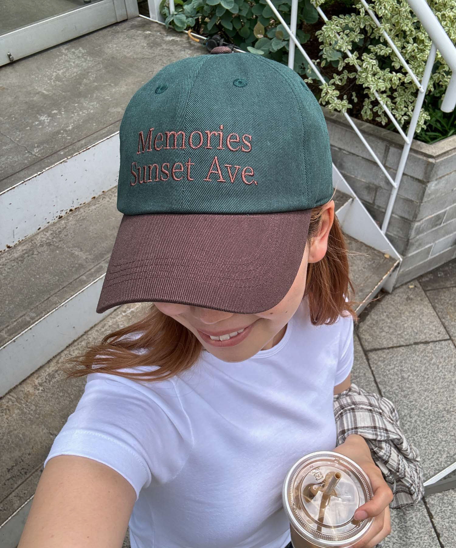 "Memories"ロゴCAP