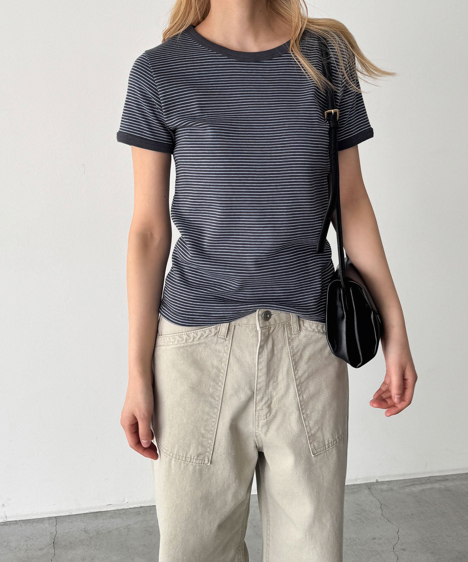 H158 B77 W57 H84