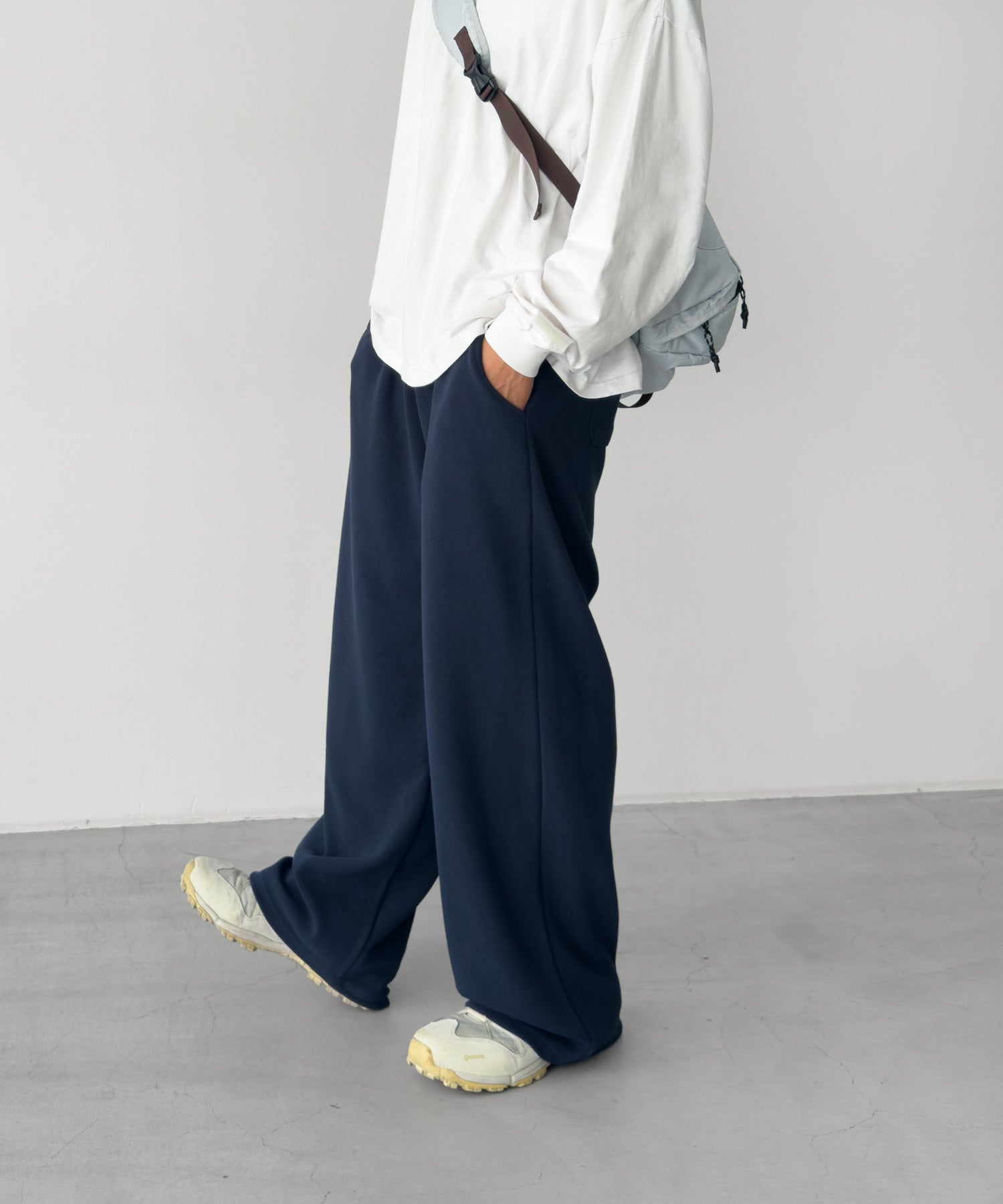Newワイドレッグスウェットパンツ