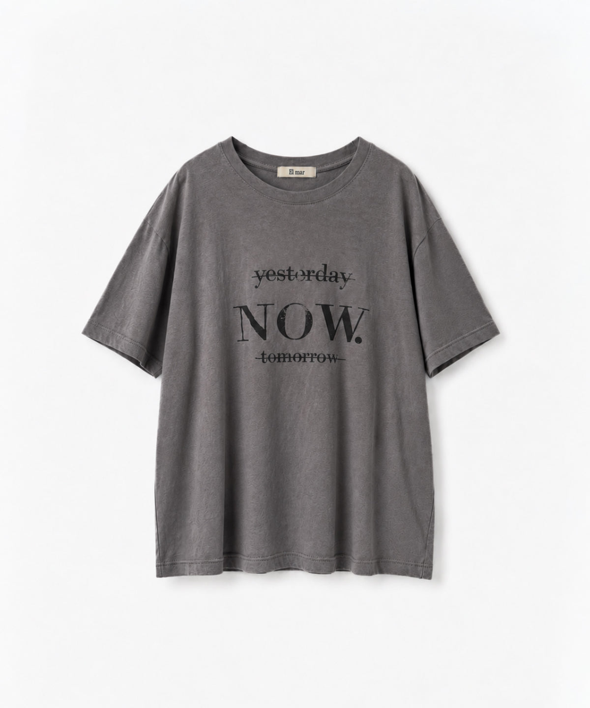 "NOW"Tシャツ