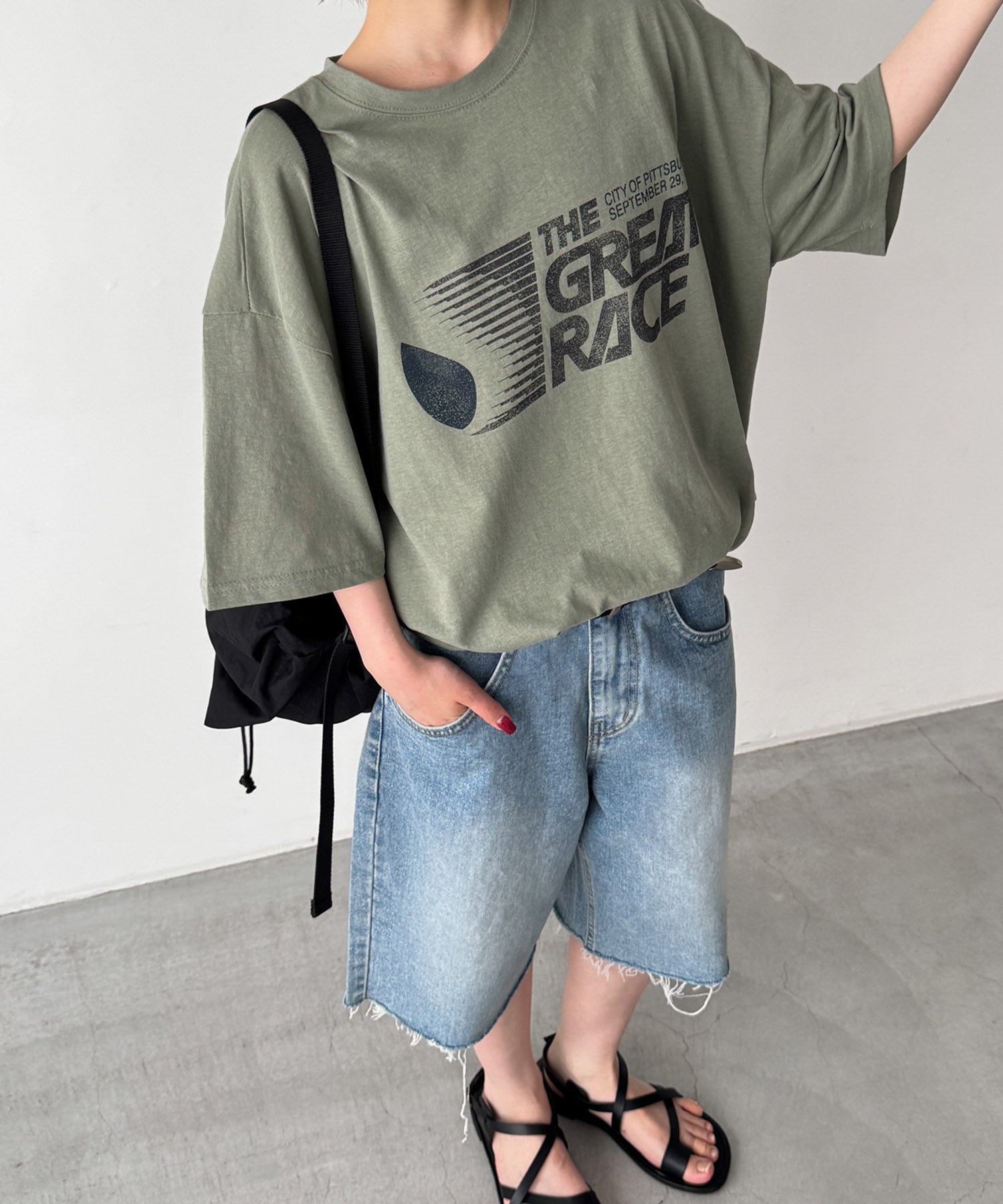H154 B80 W64 H84