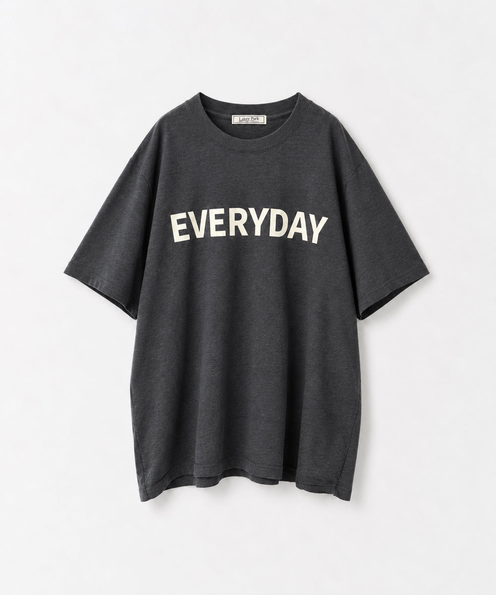 "EVERYDAY"Tシャツ