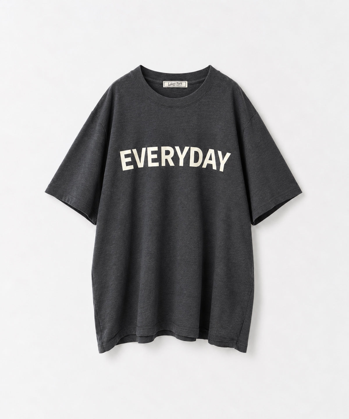 "EVERYDAY"Tシャツ