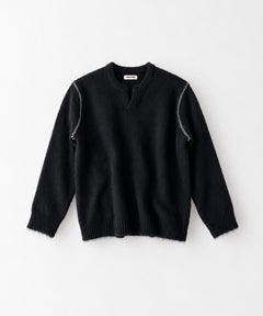 キーネックステッチニット
