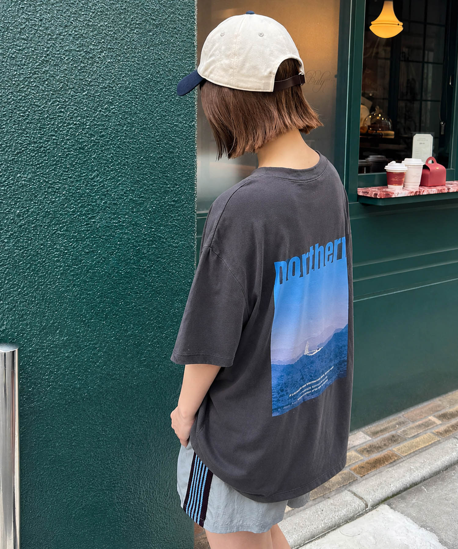 "Memories"ロゴCAP