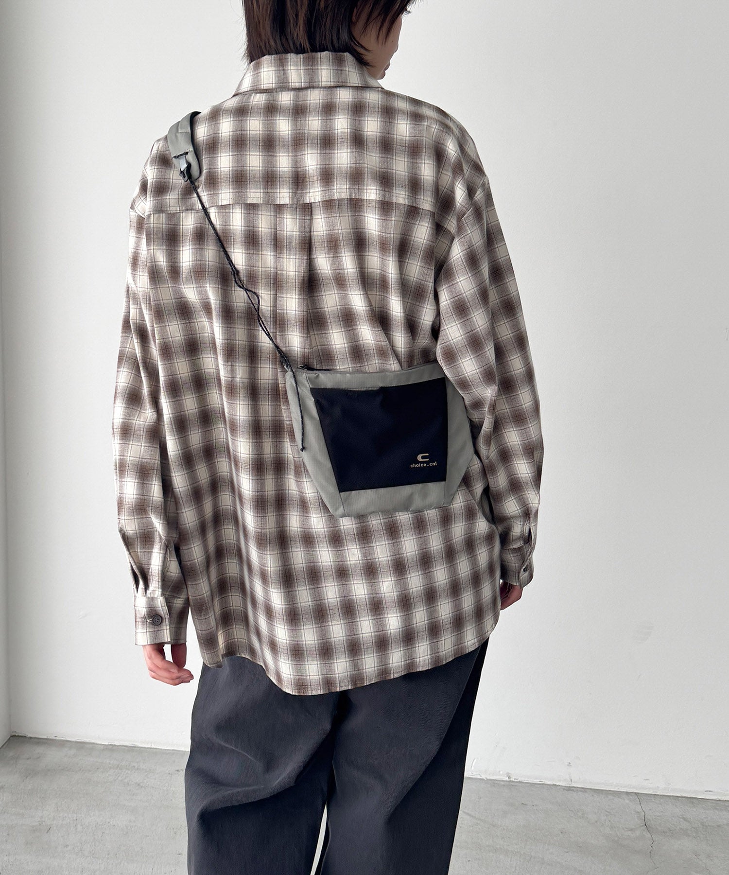 ナイロンメッシュサコッシュ