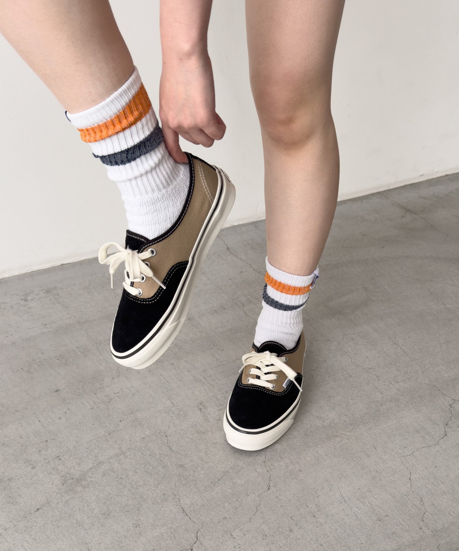 LX Authentic 44/VN000D9NGGT
