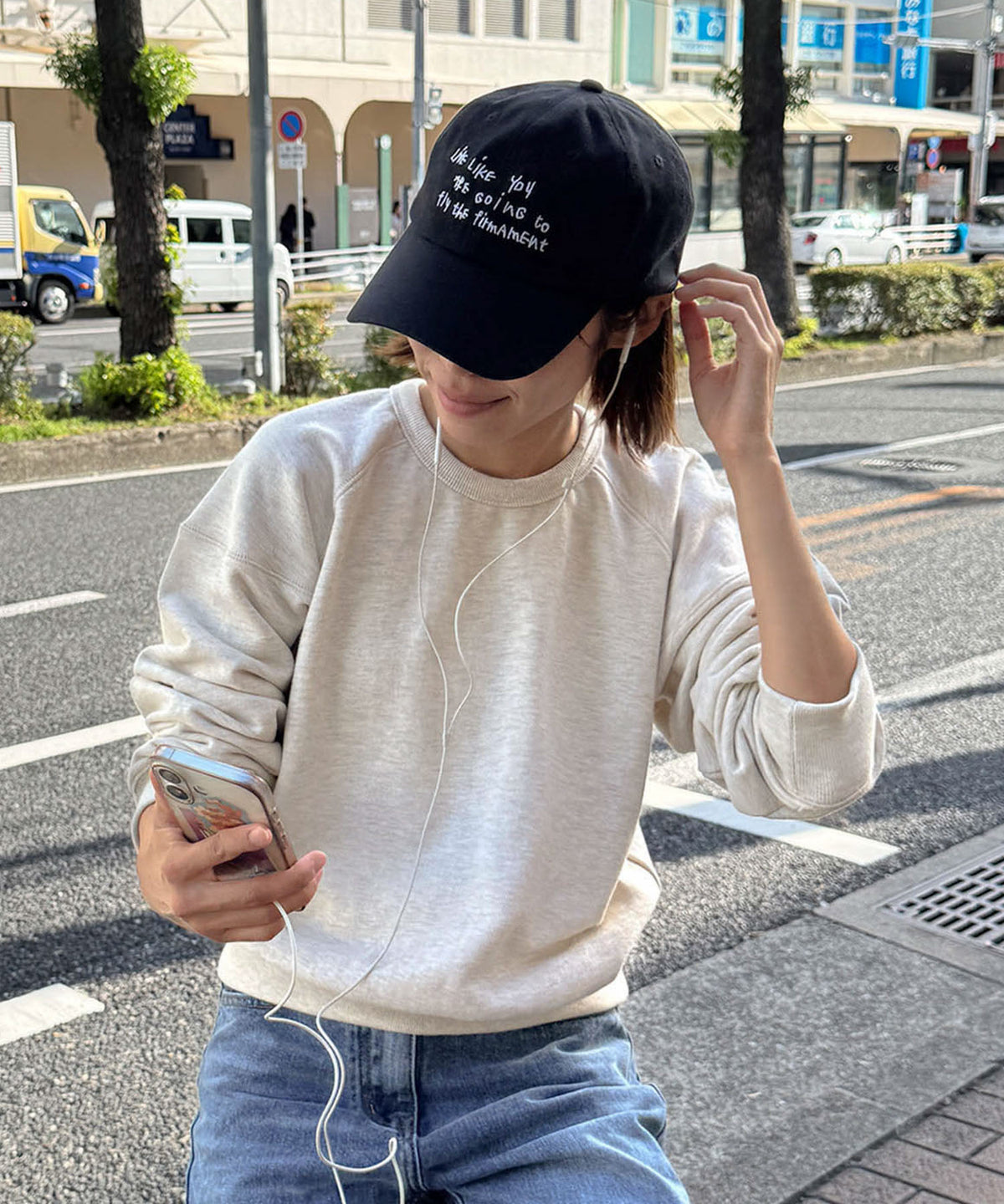 LiVE LiKE ロゴCAP