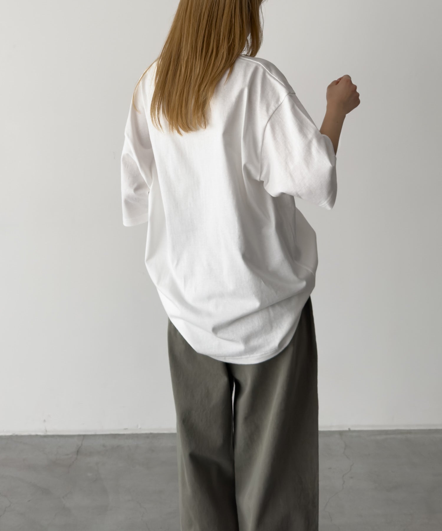 "U IF M"Tシャツ