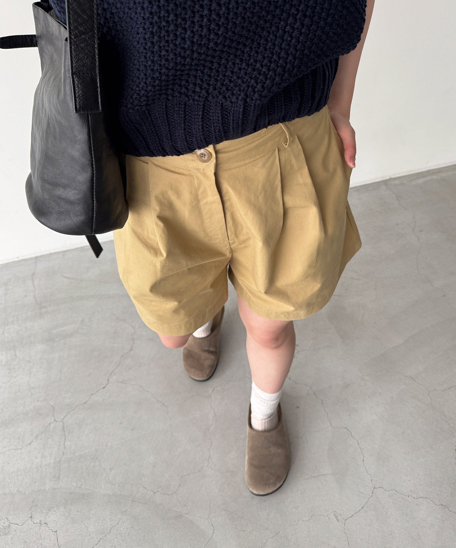 ダブルタックショートパンツ