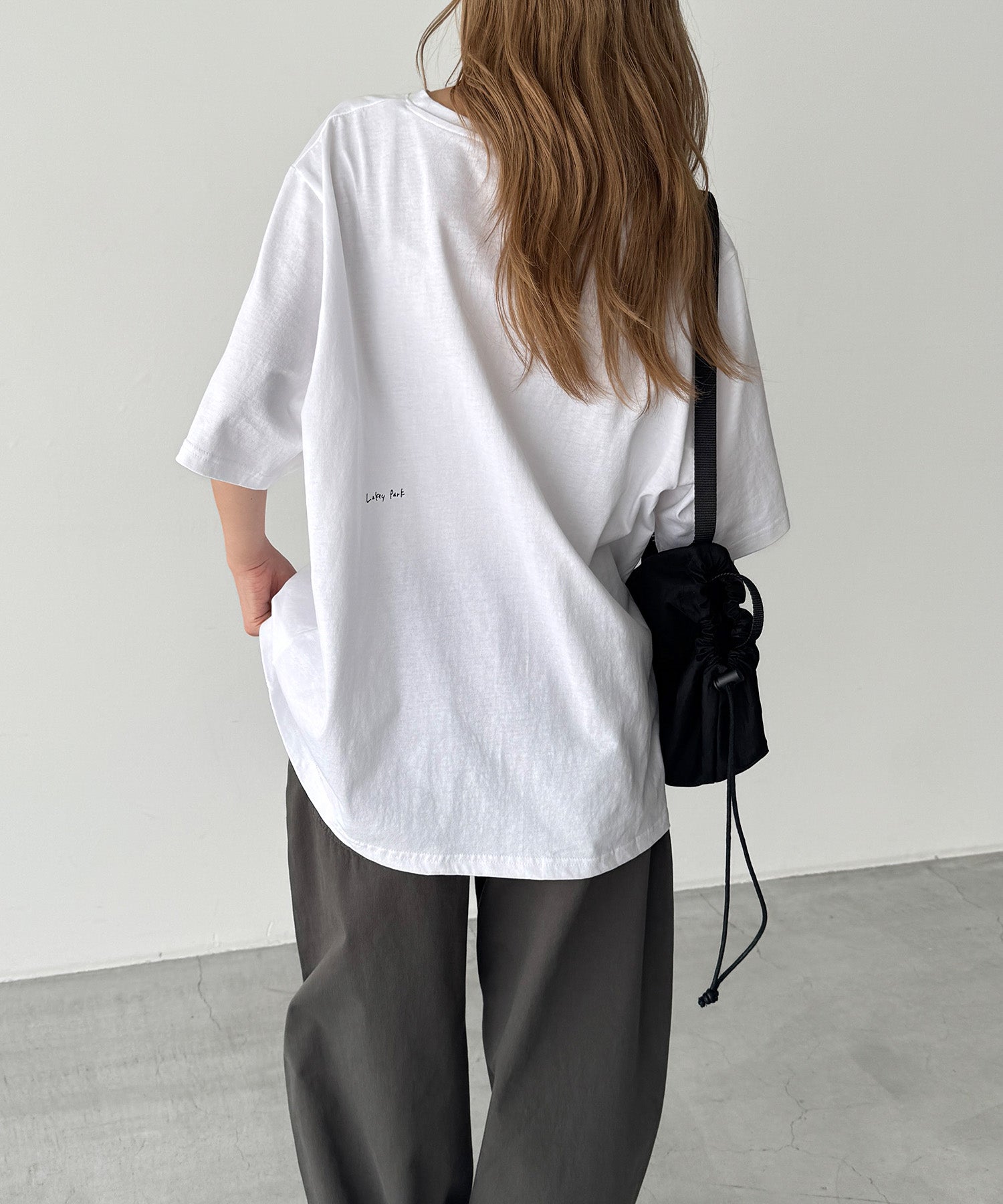 "YET"Tシャツ