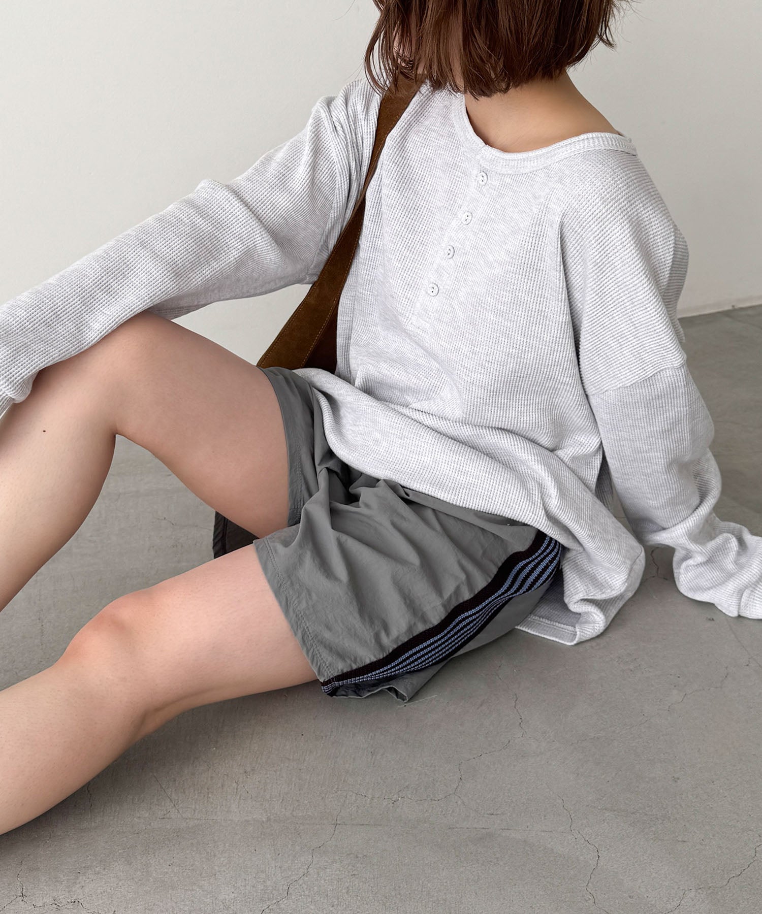 サイドラインナイロンショートパンツ
