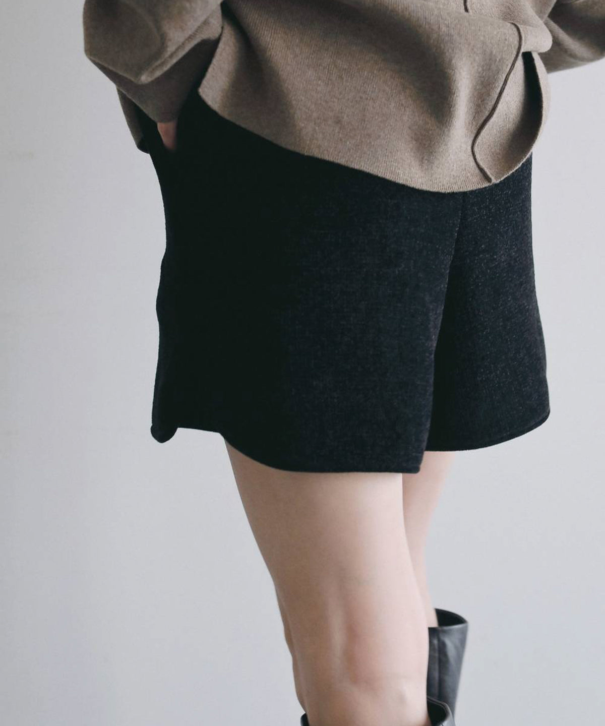 Velour Short Pants