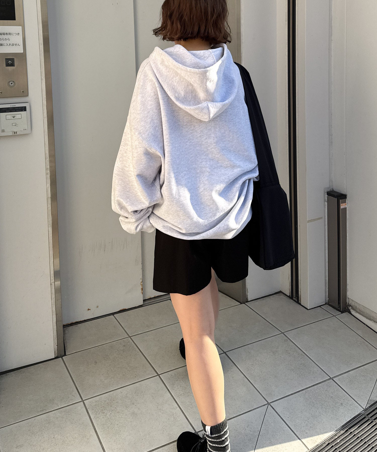 "S"パーカー 裏毛