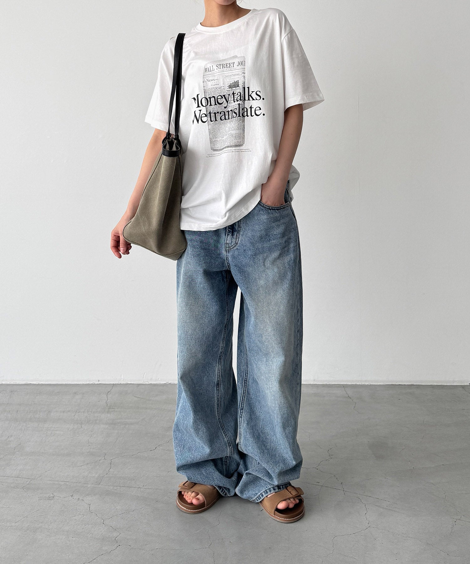 "NEWSPAPER"Tシャツ