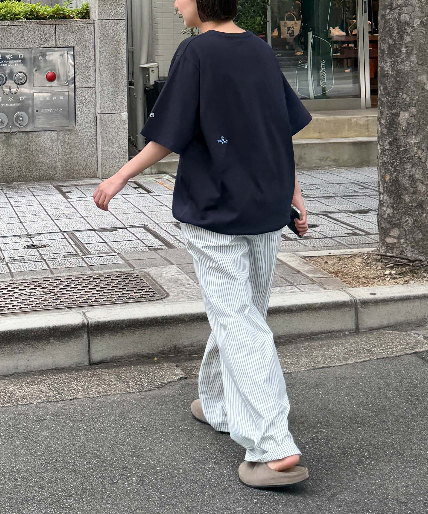 "Calm air"Tシャツ