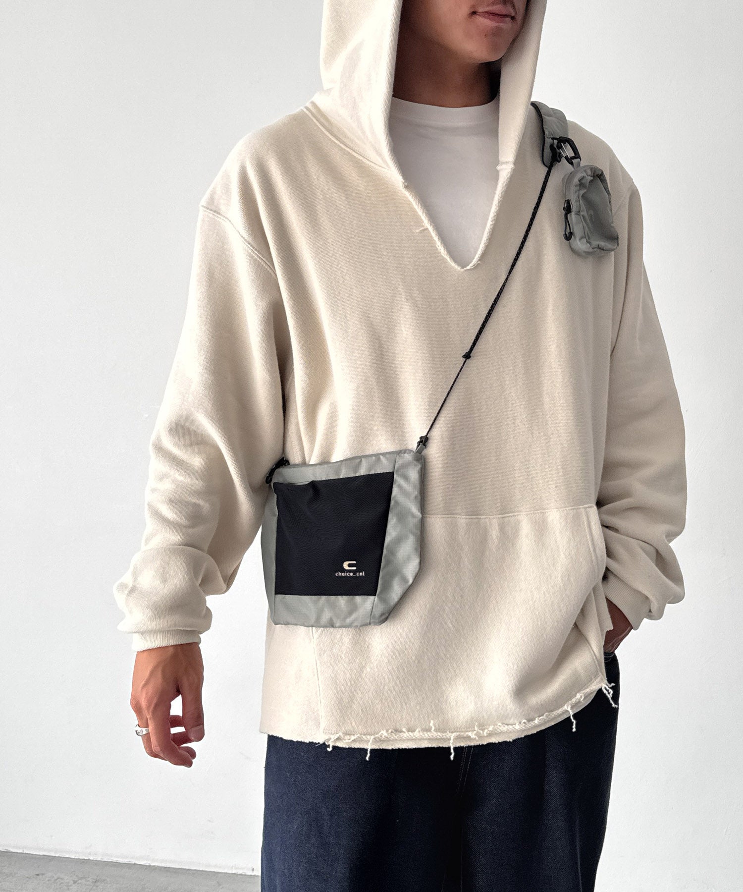ナイロンメッシュサコッシュ