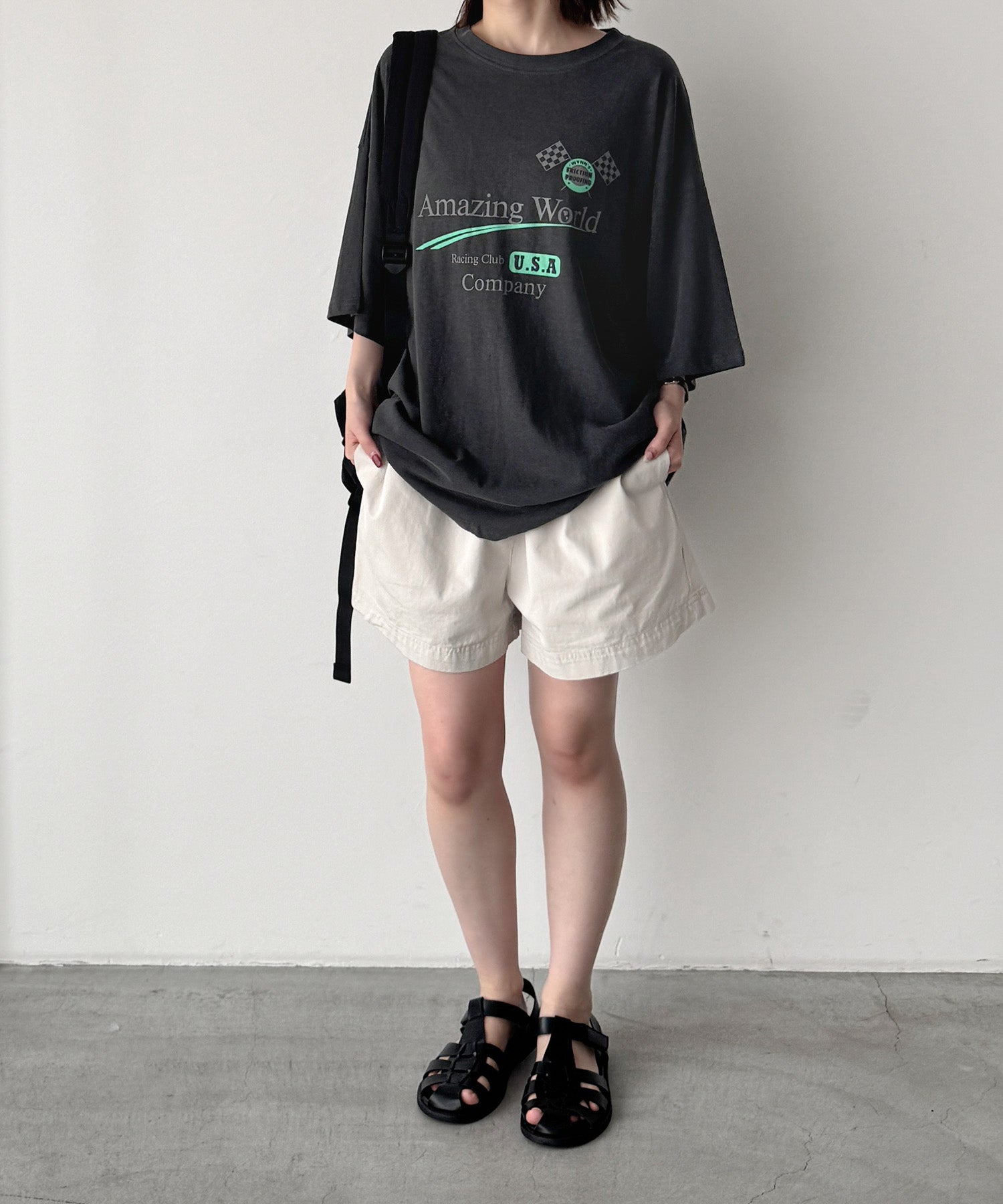 "Amazing"Tシャツ