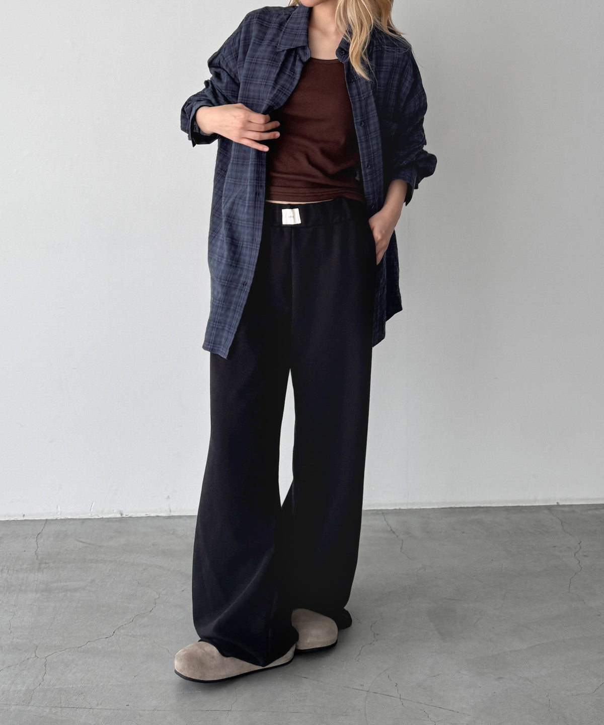ダークチェックロングシャツ
