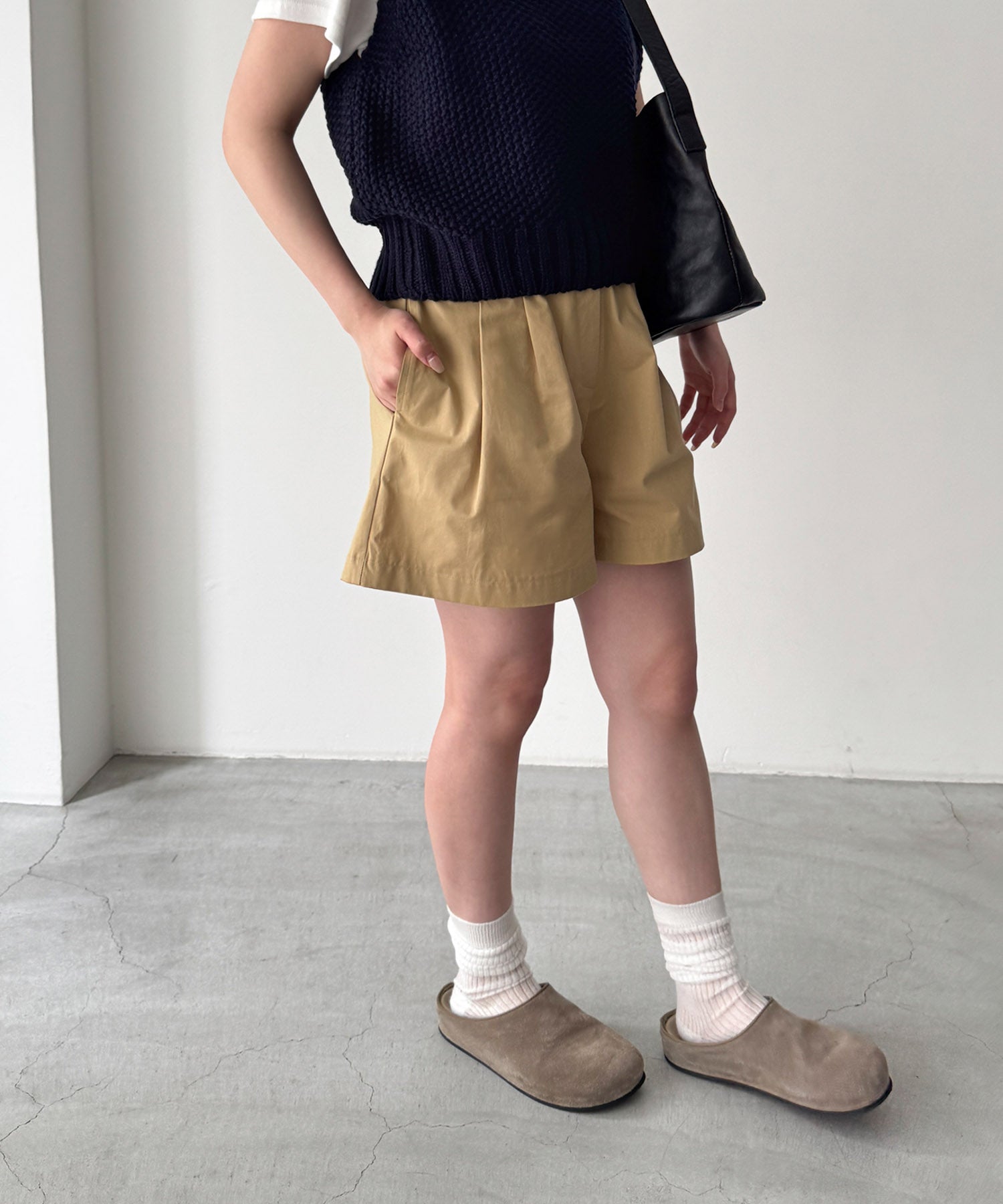 ダブルタックショートパンツ