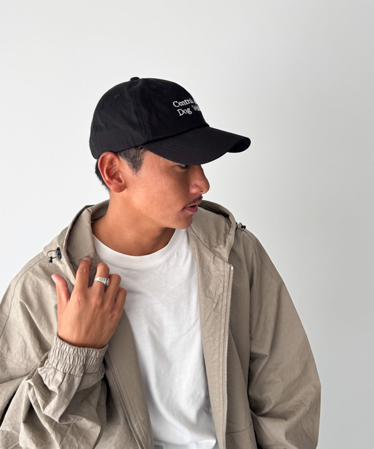 "Dog Walker"ロゴCAP