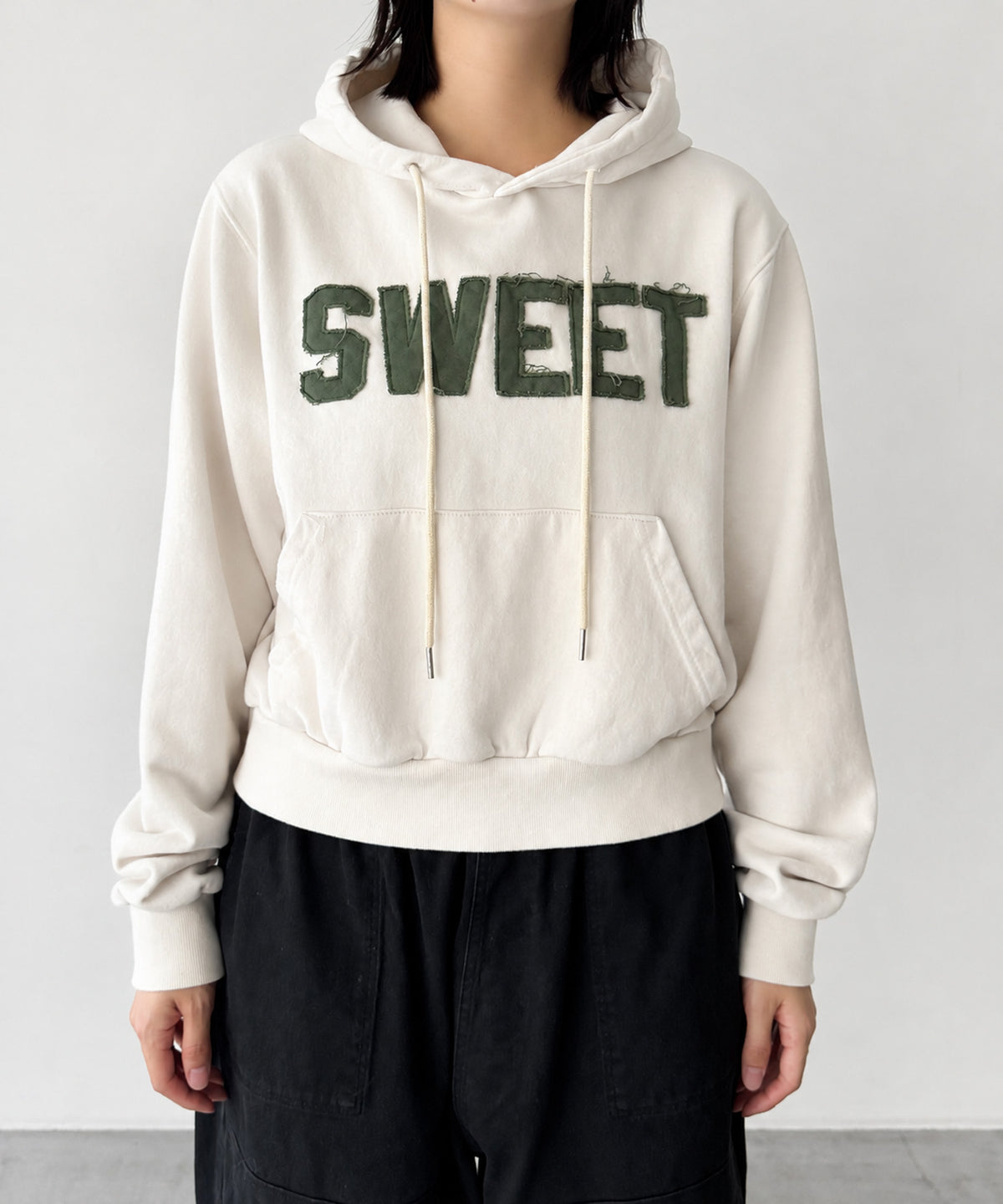 ”SWEET”パーカー