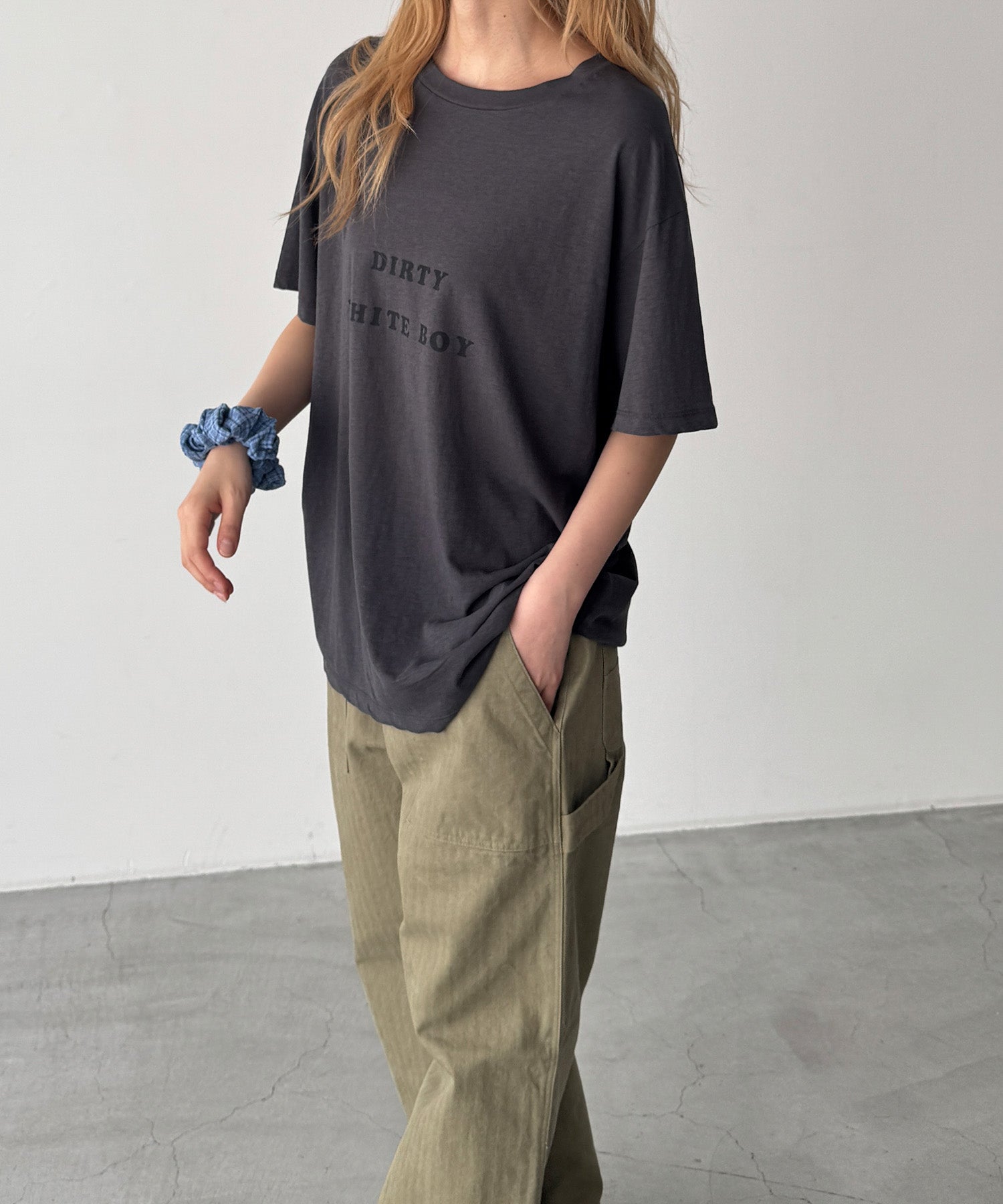 "DIRTY WHITE BOY"Tシャツ
