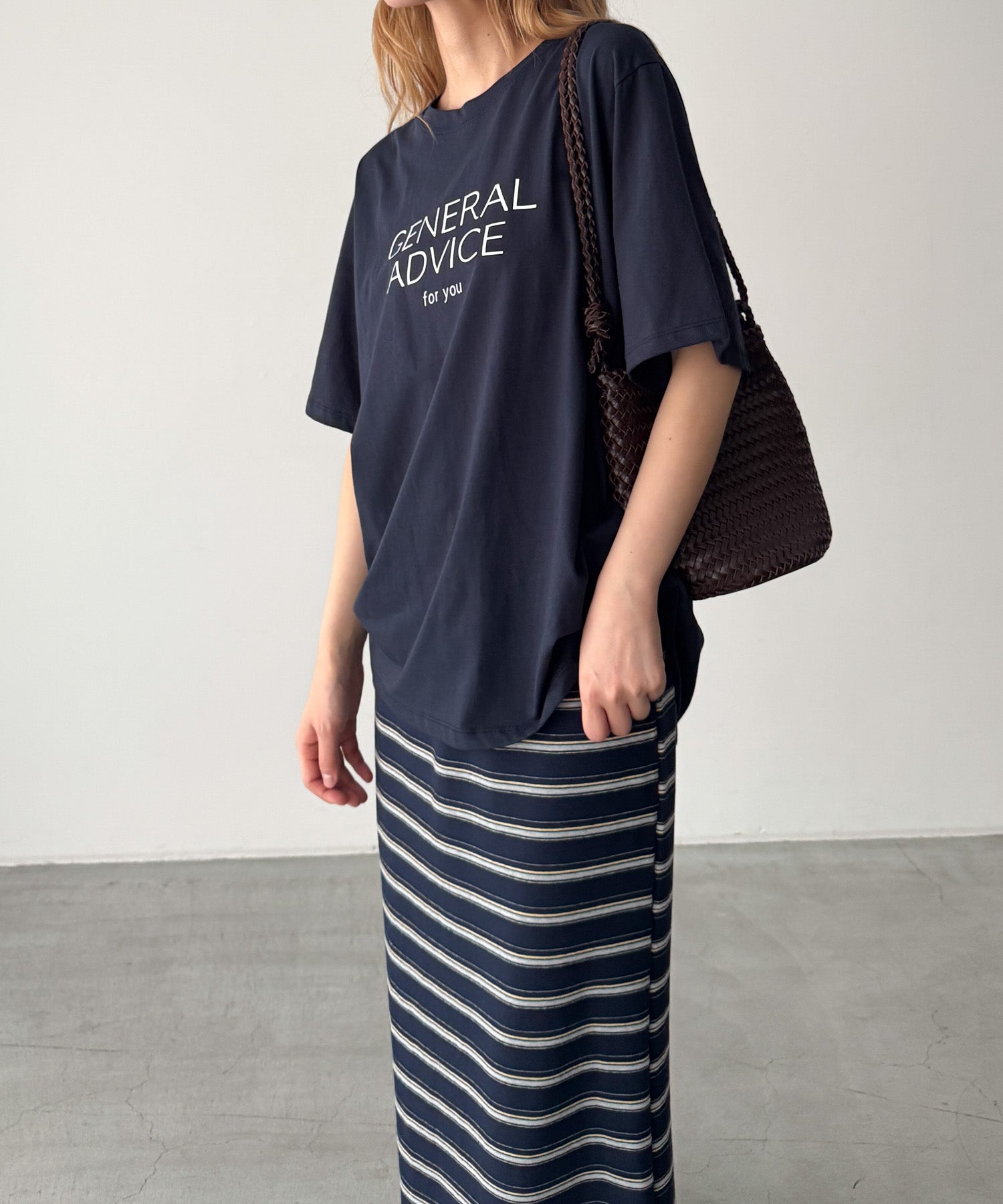"GENERAL ADVICE"Tシャツ