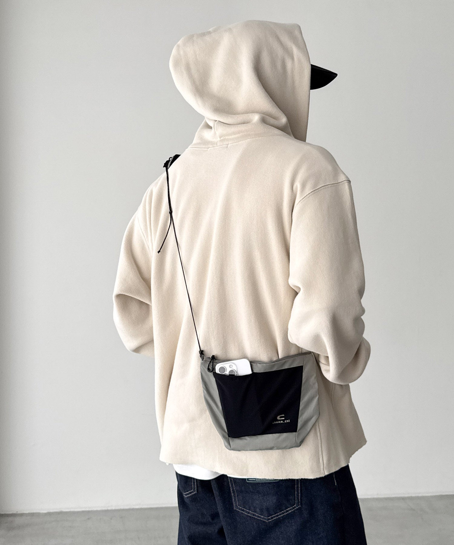 ナイロンメッシュサコッシュ
