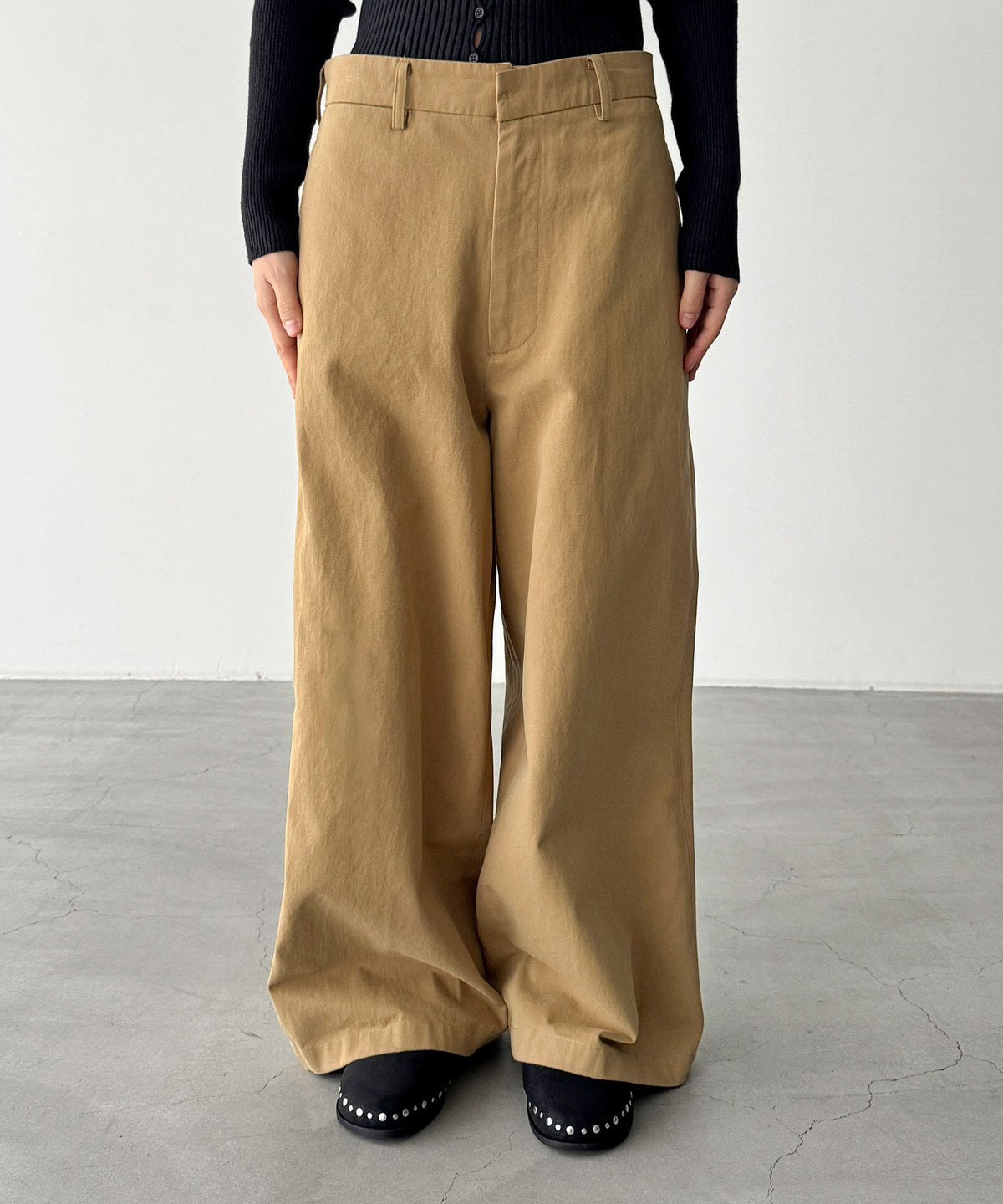 ワイドチノパンツ