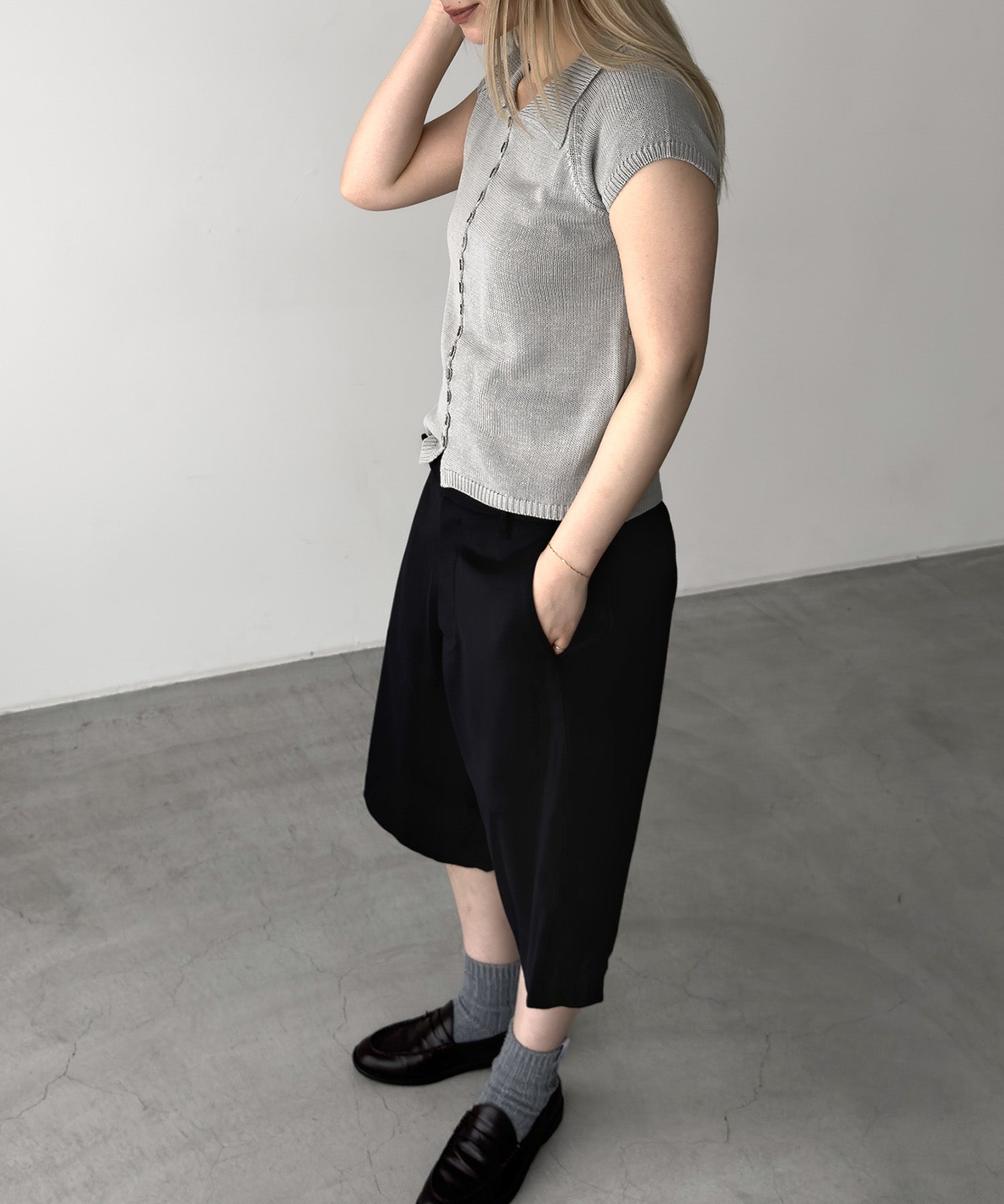 半袖ボタン襟付きカーディガン