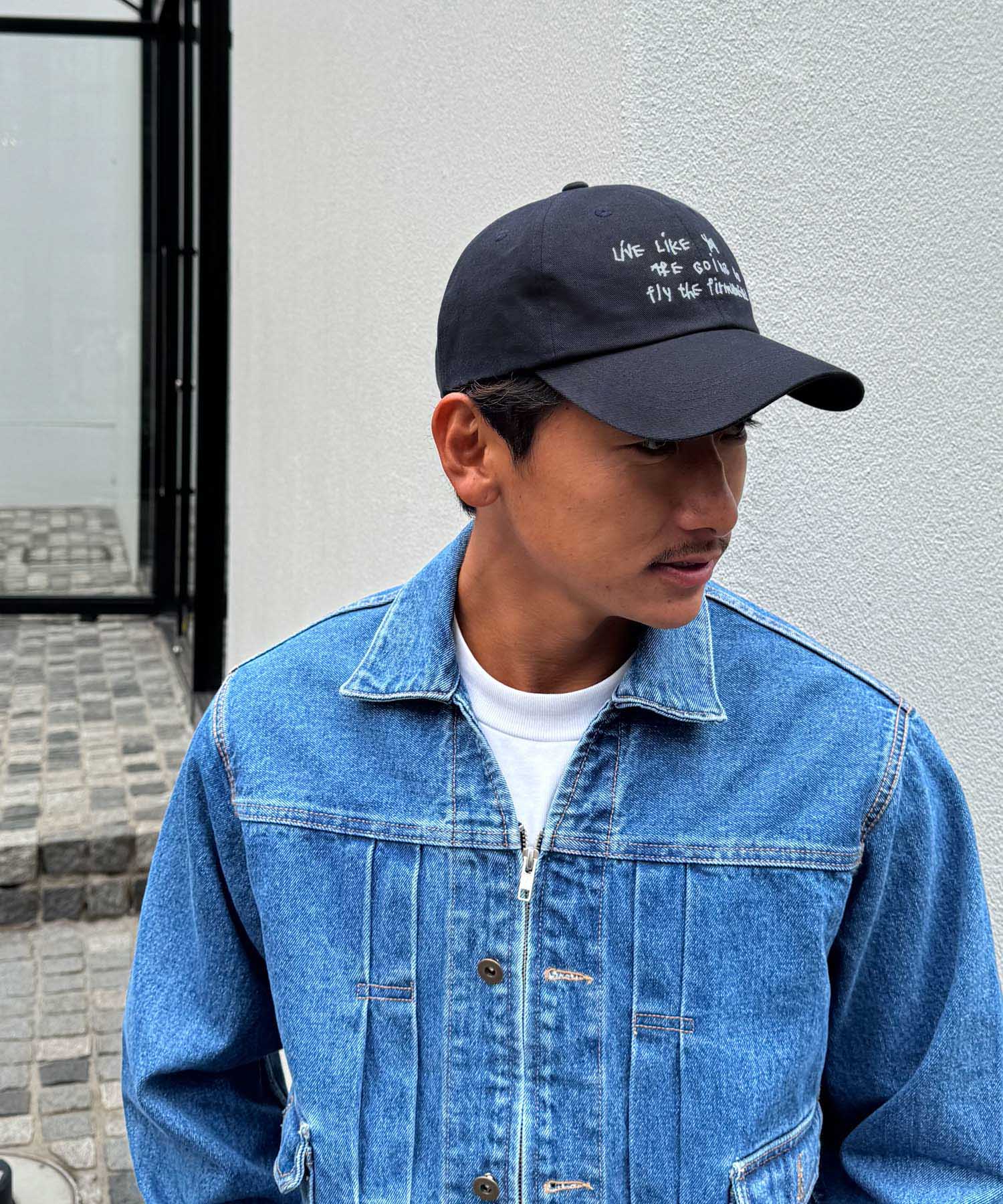 LiVE LiKE ロゴCAP