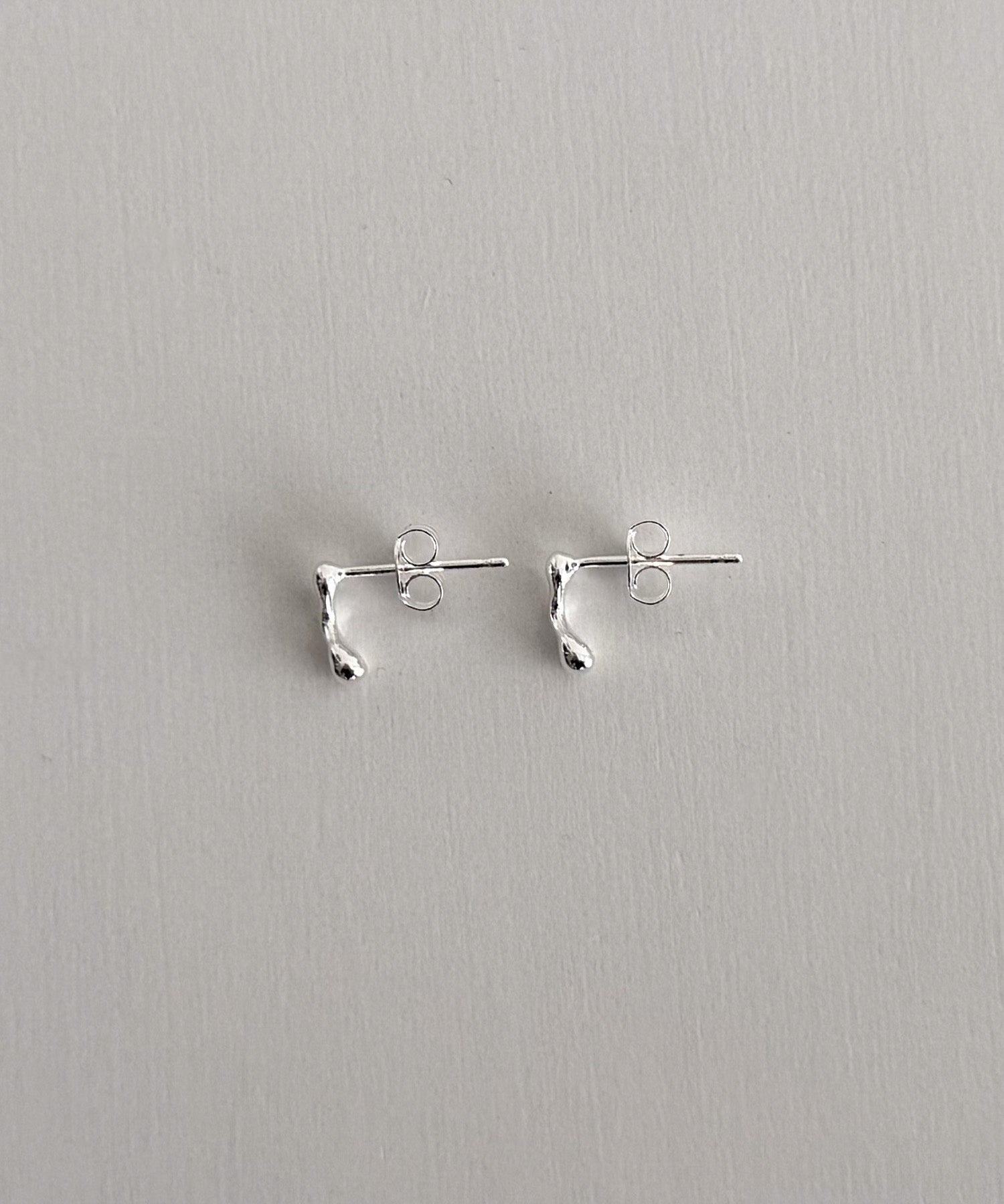 【Silver925】ウェーブピアス