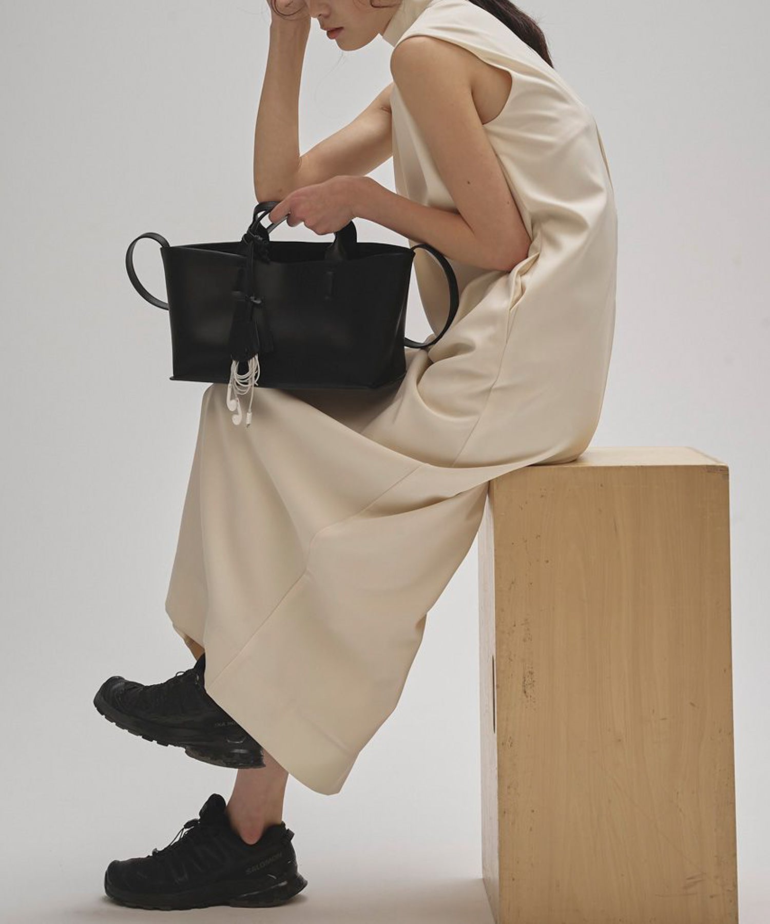 Useful Leather Bag(M) ユースフルレザーバッグ/12521011