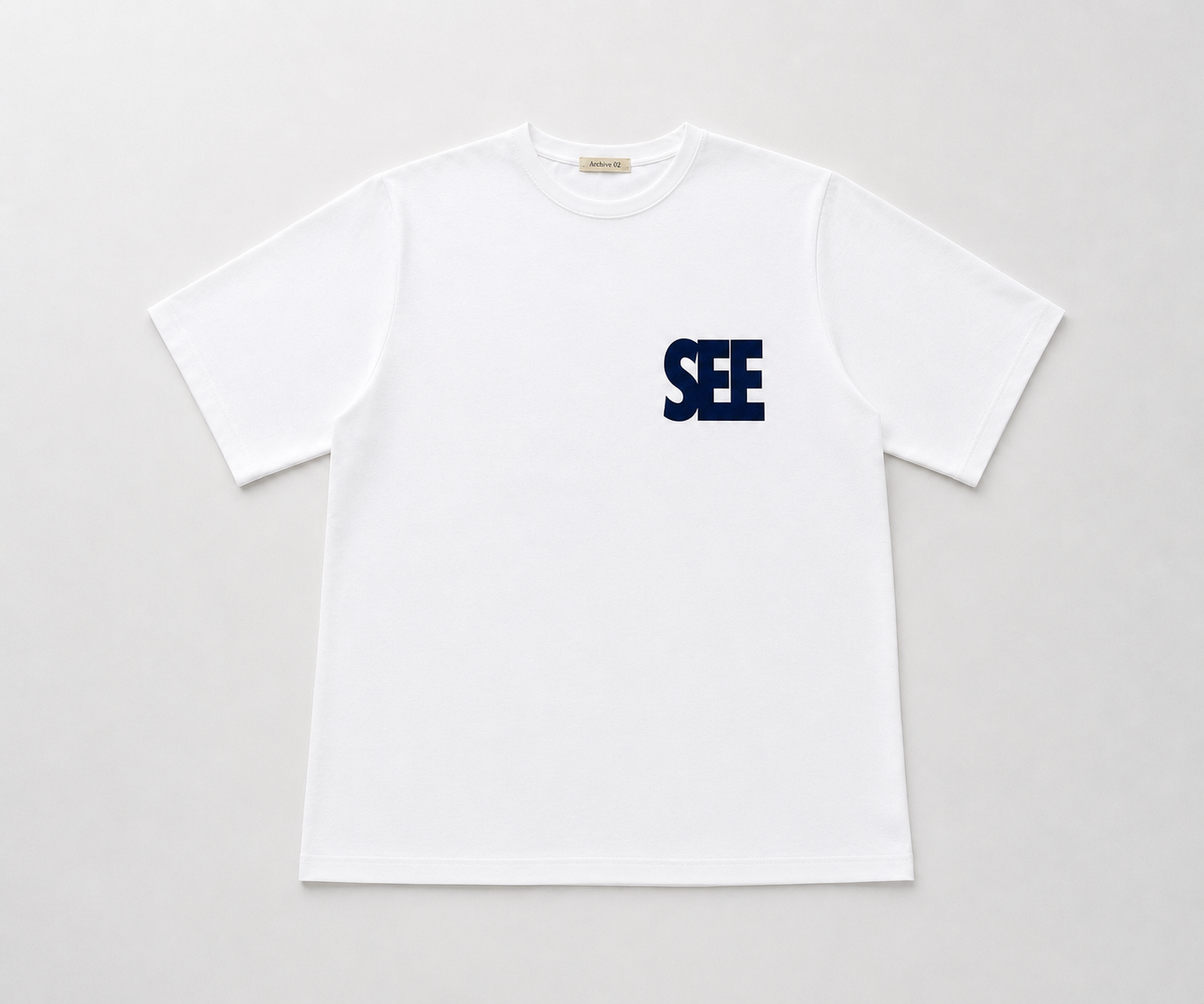 "SEE"Tシャツ